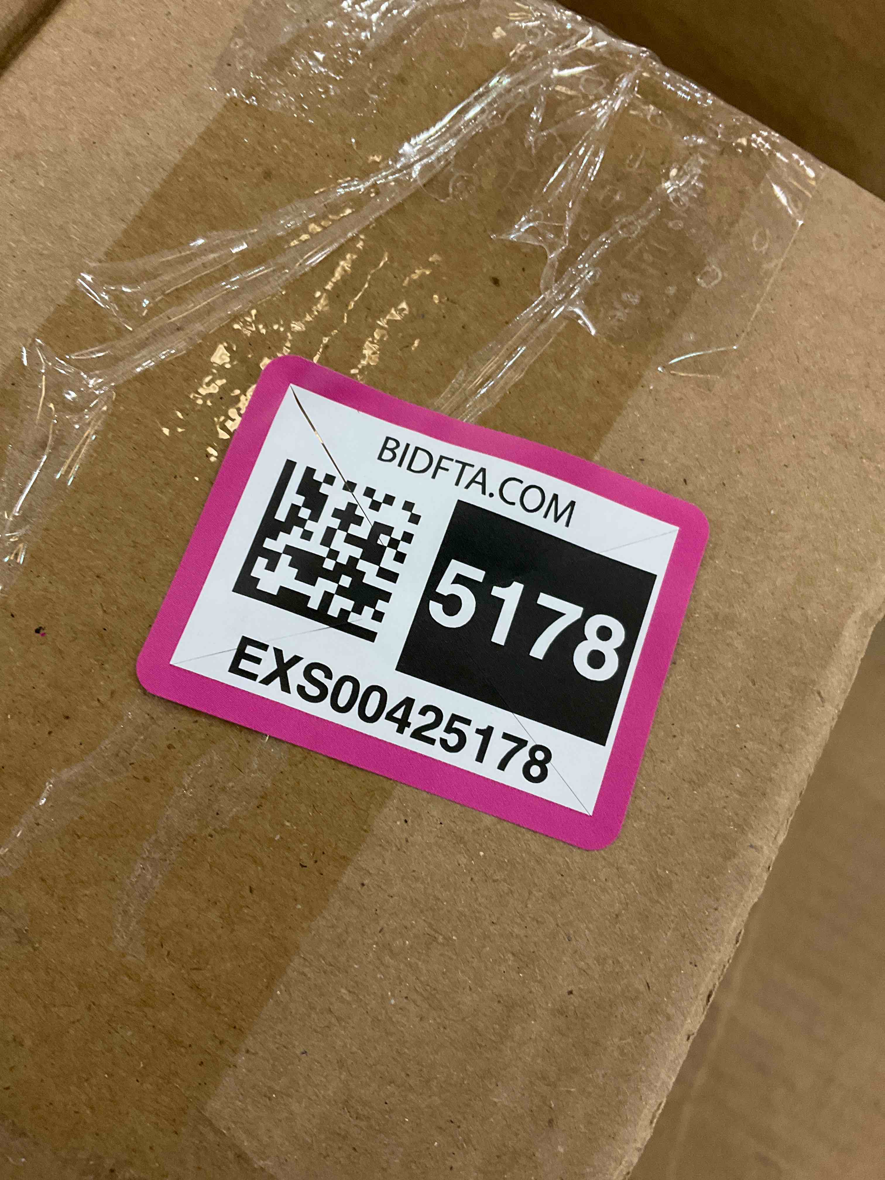 https://s3.amazonaws.com/lotting-images-prod/bidfta/EXS00425178_1692886923275.jpeg