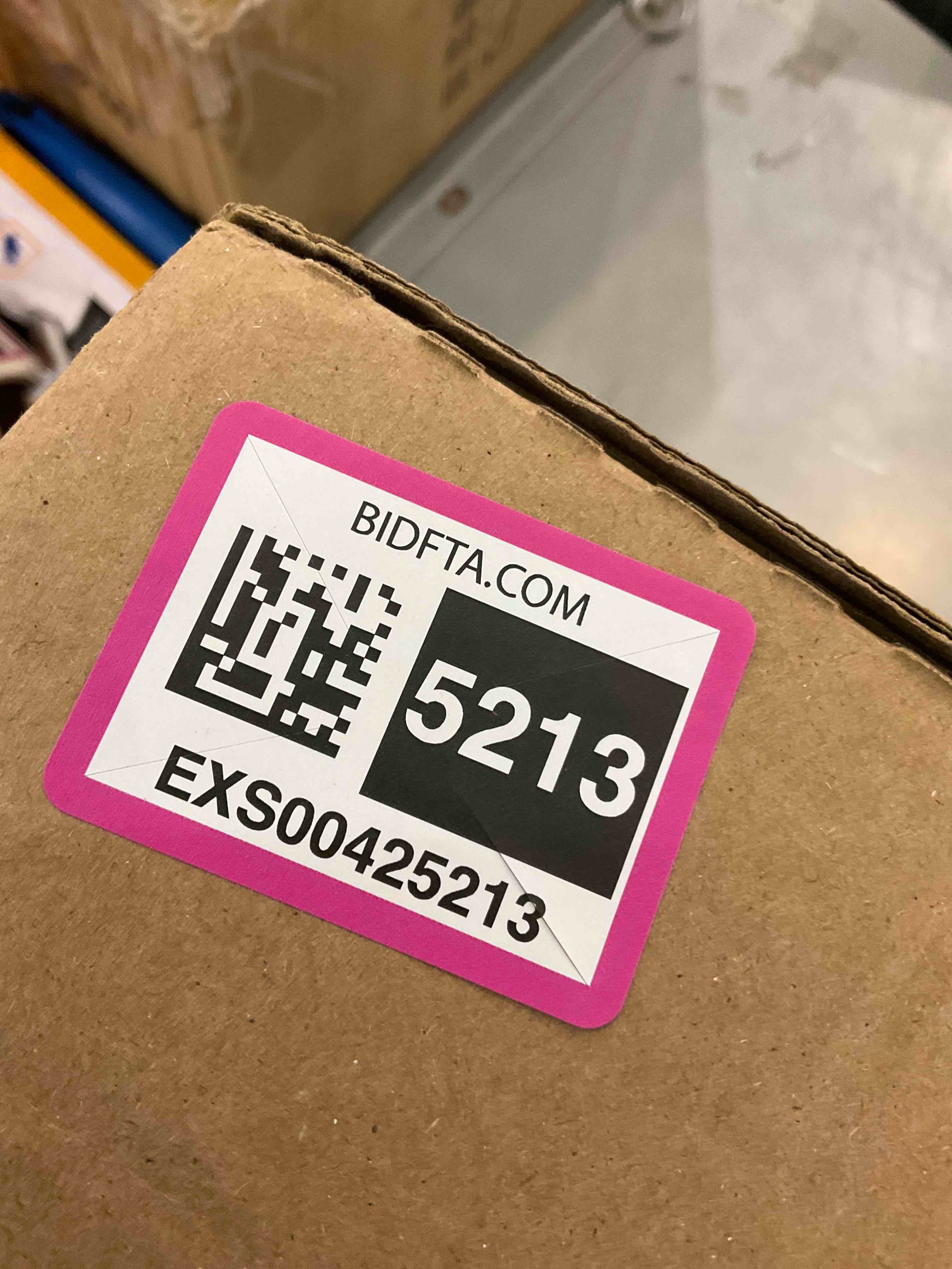 https://s3.amazonaws.com/lotting-images-prod/bidfta/EXS00425213_1692899635815.jpeg