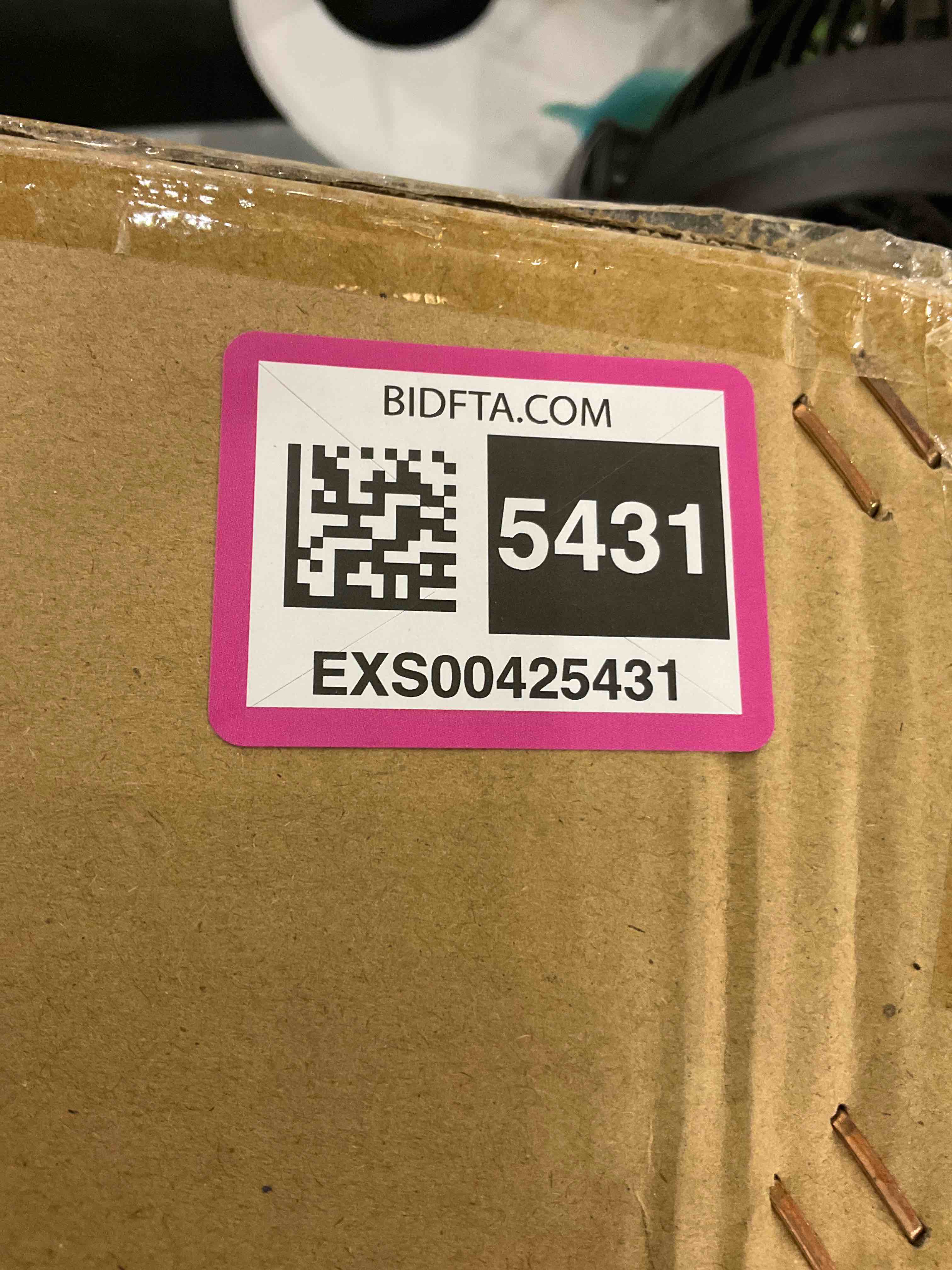 https://s3.amazonaws.com/lotting-images-prod/bidfta/EXS00425431_1693328452504.jpeg