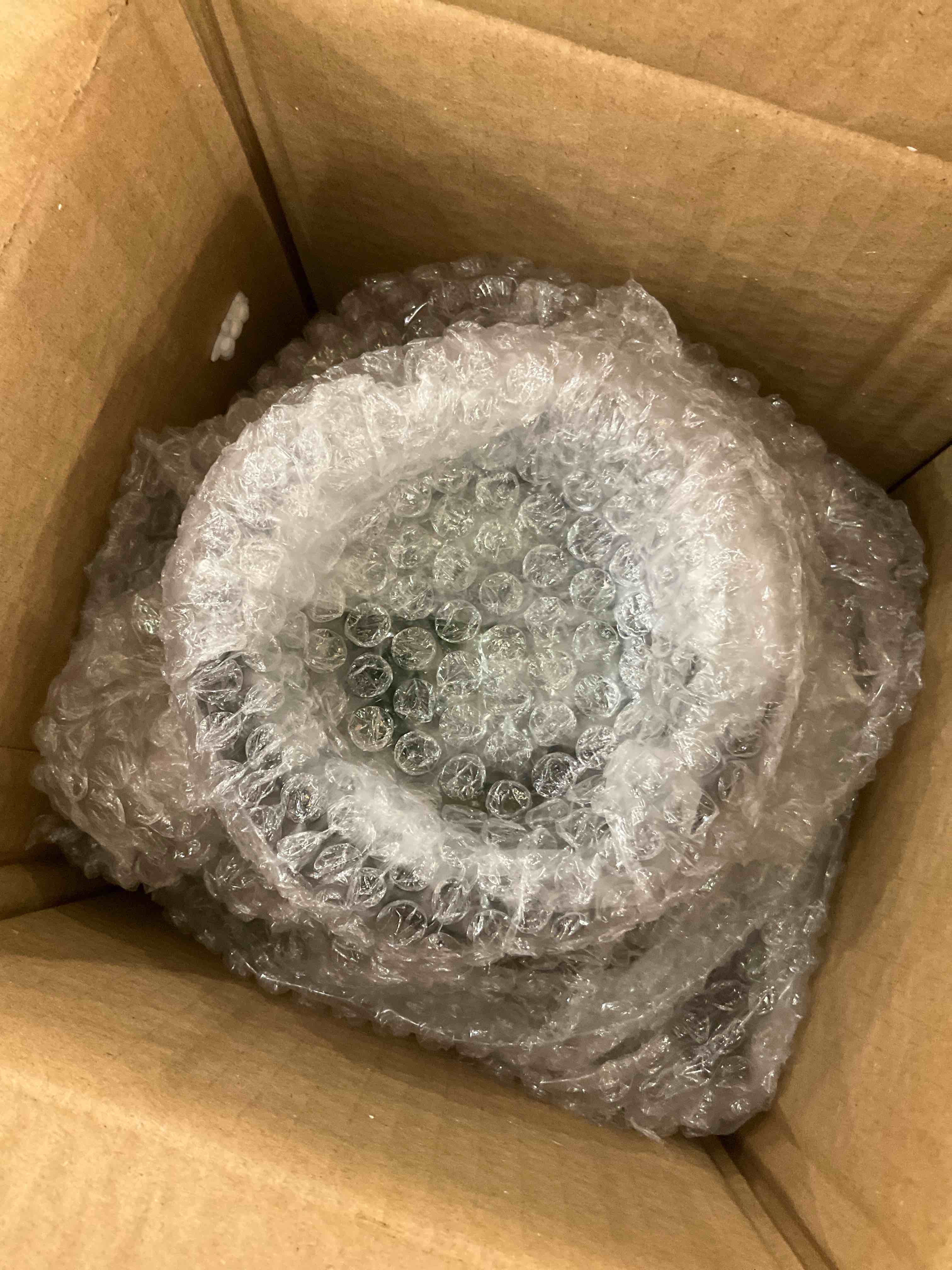 https://s3.amazonaws.com/lotting-images-prod/bidfta/EXS00425449_1693330464387.jpeg