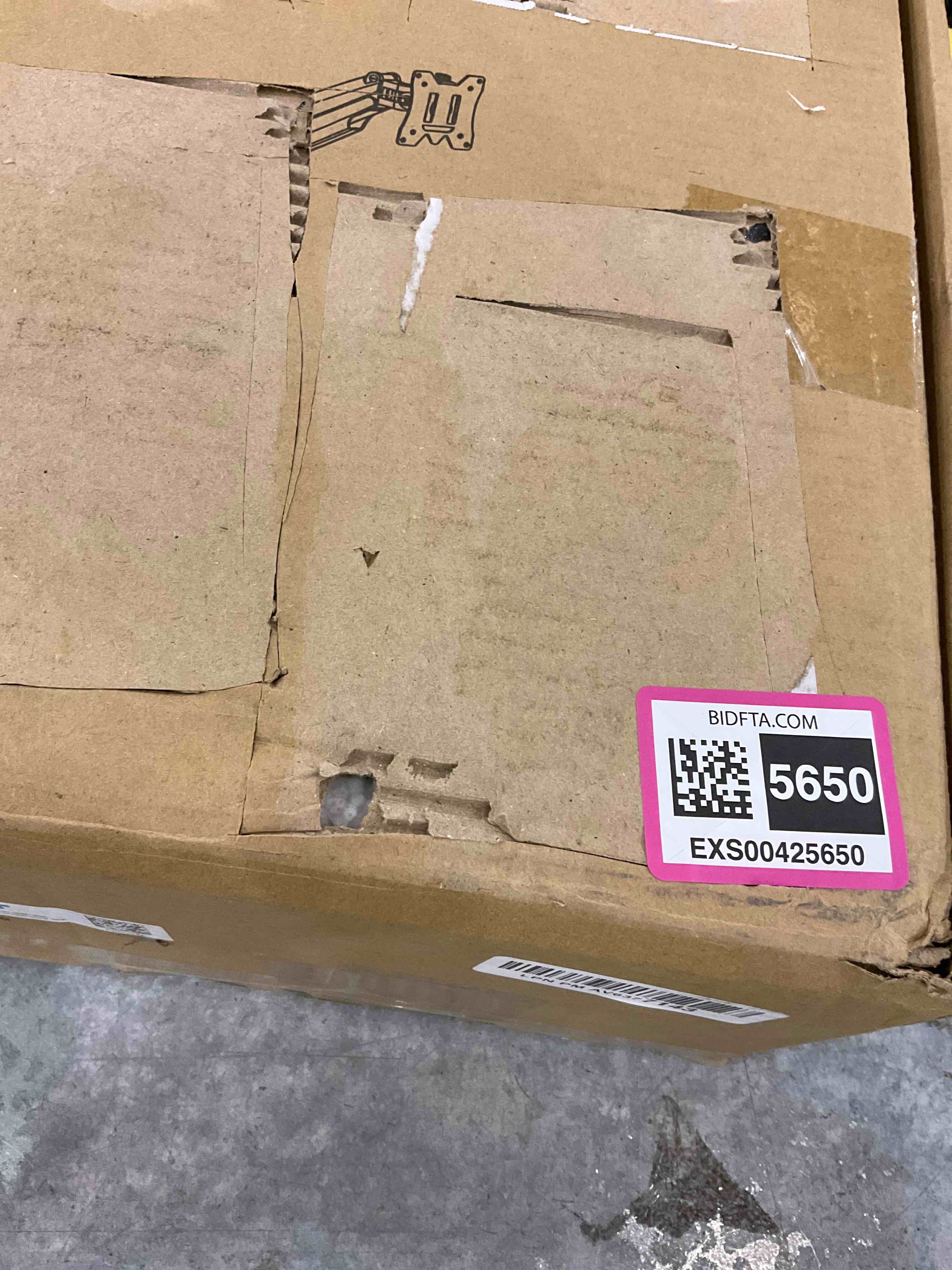 https://s3.amazonaws.com/lotting-images-prod/bidfta/EXS00425650_1692794000123.jpeg