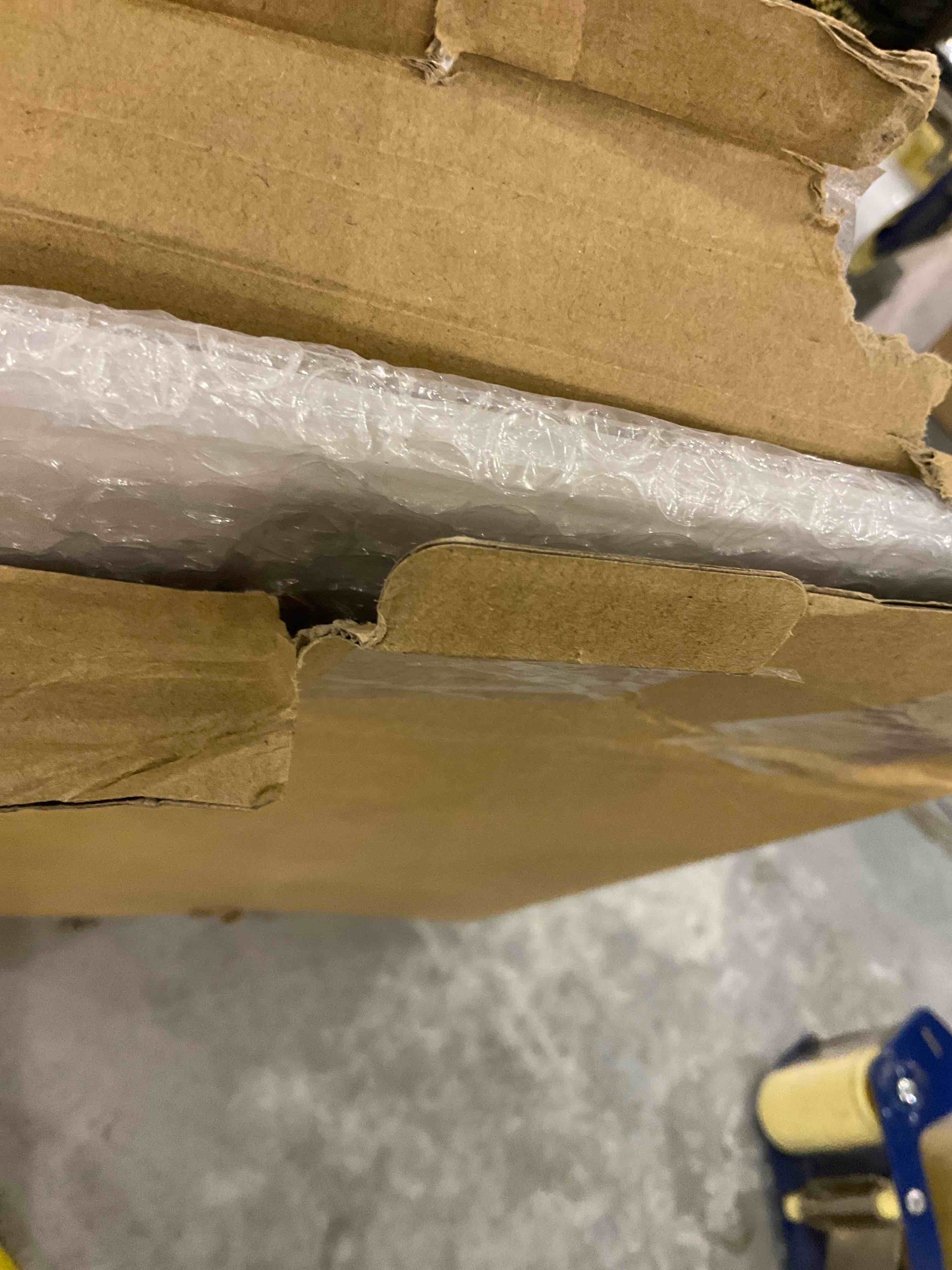 https://s3.amazonaws.com/lotting-images-prod/bidfta/EXS00425707_1692875585711.jpeg