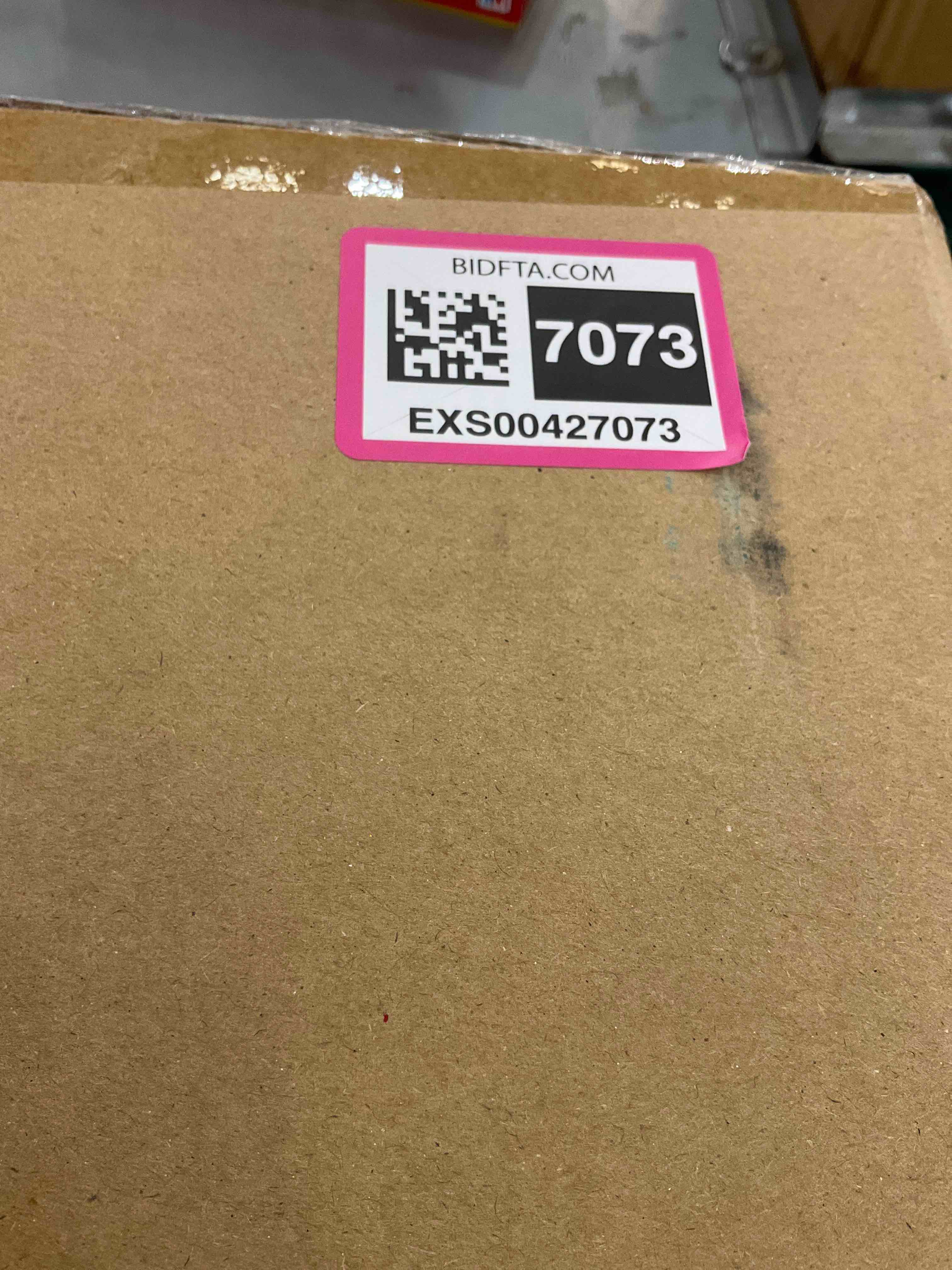 https://s3.amazonaws.com/lotting-images-prod/bidfta/EXS00427073_1692728836171.jpeg