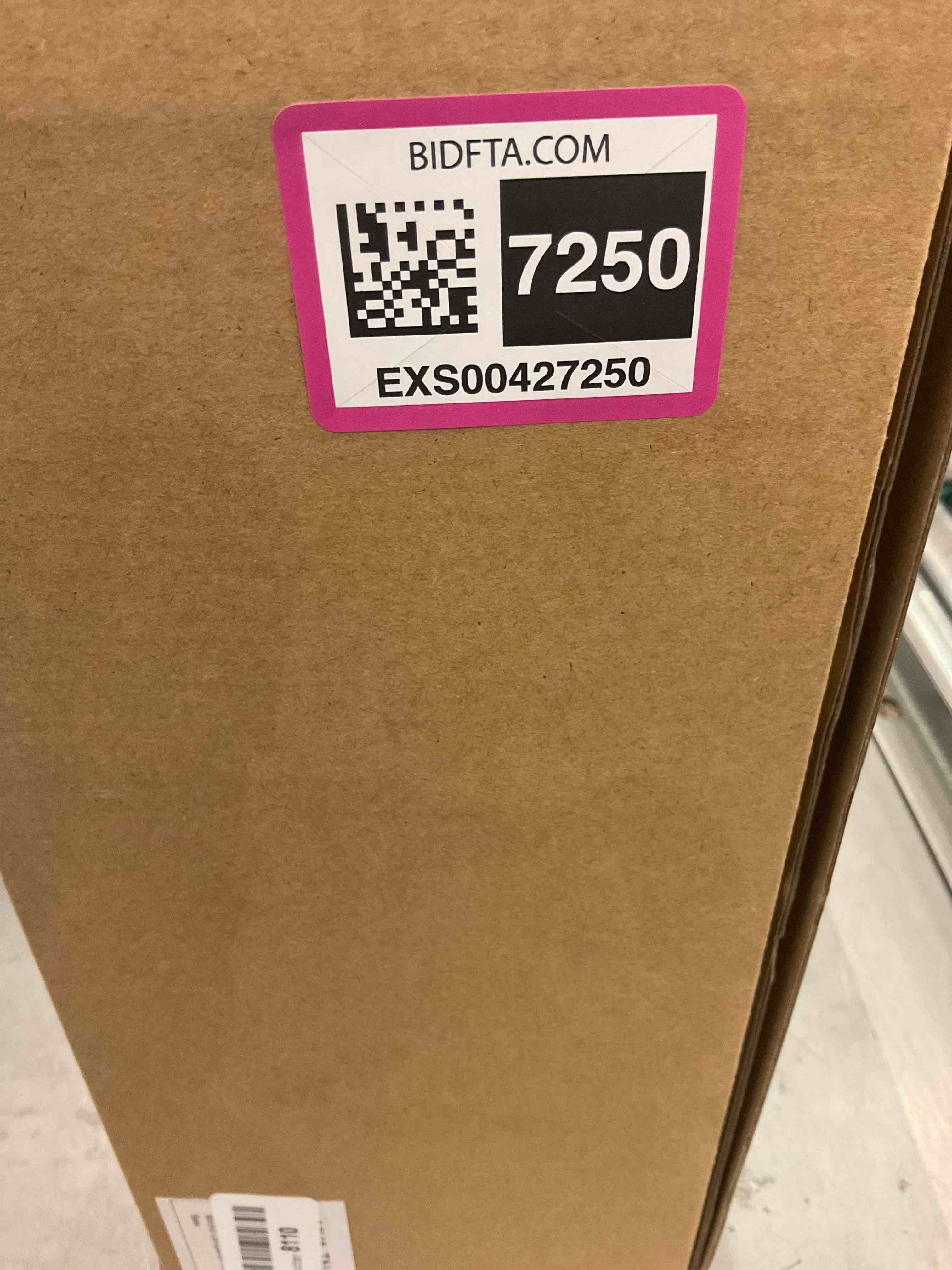 https://s3.amazonaws.com/lotting-images-prod/bidfta/EXS00427250_1692810604306.jpeg