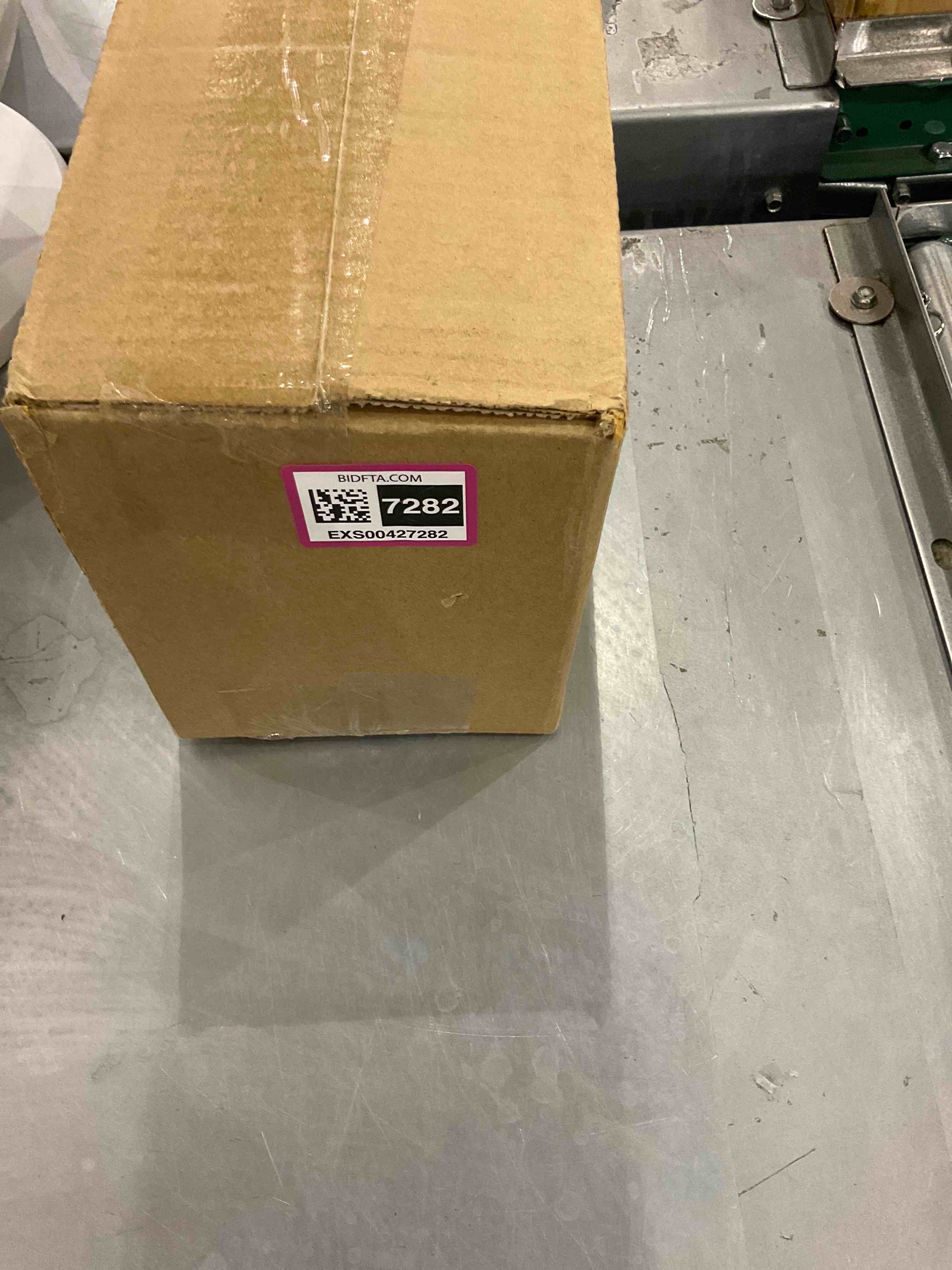https://s3.amazonaws.com/lotting-images-prod/bidfta/EXS00427282_1692875505056.jpeg