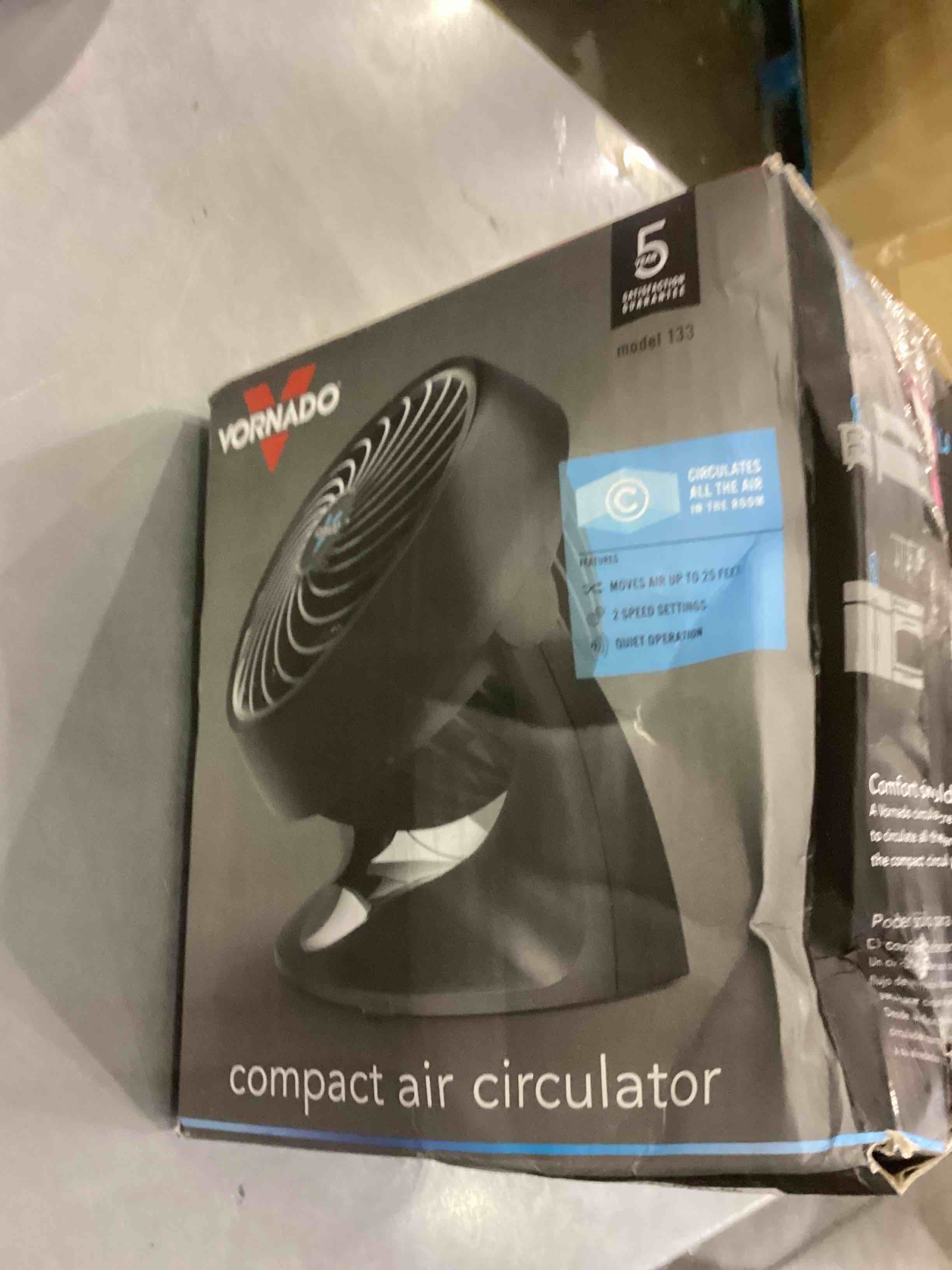 https://s3.amazonaws.com/lotting-images-prod/bidfta/EXS00427557_1693224511194.jpeg