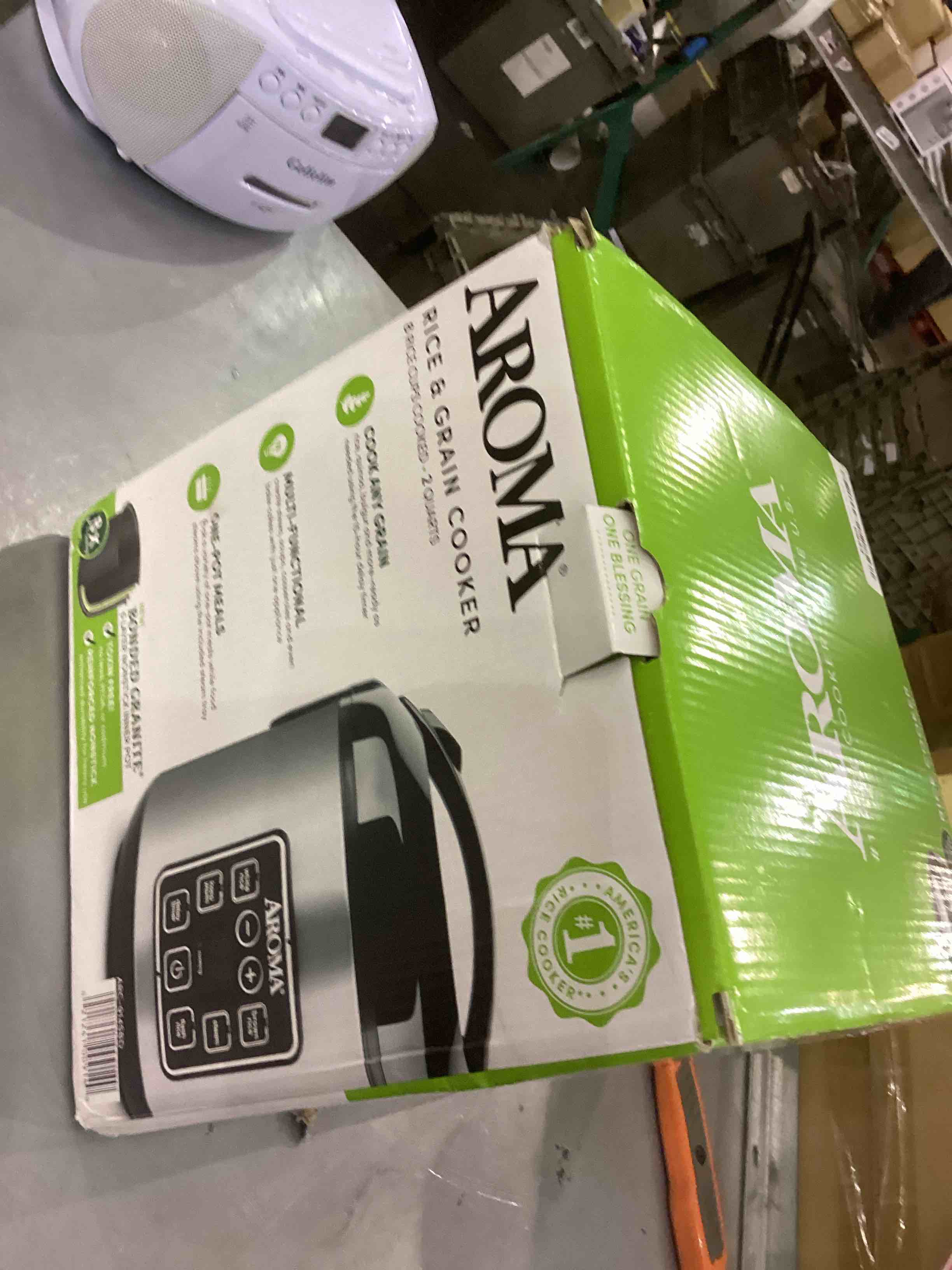 https://s3.amazonaws.com/lotting-images-prod/bidfta/EXS00427566_1693227248098.jpeg