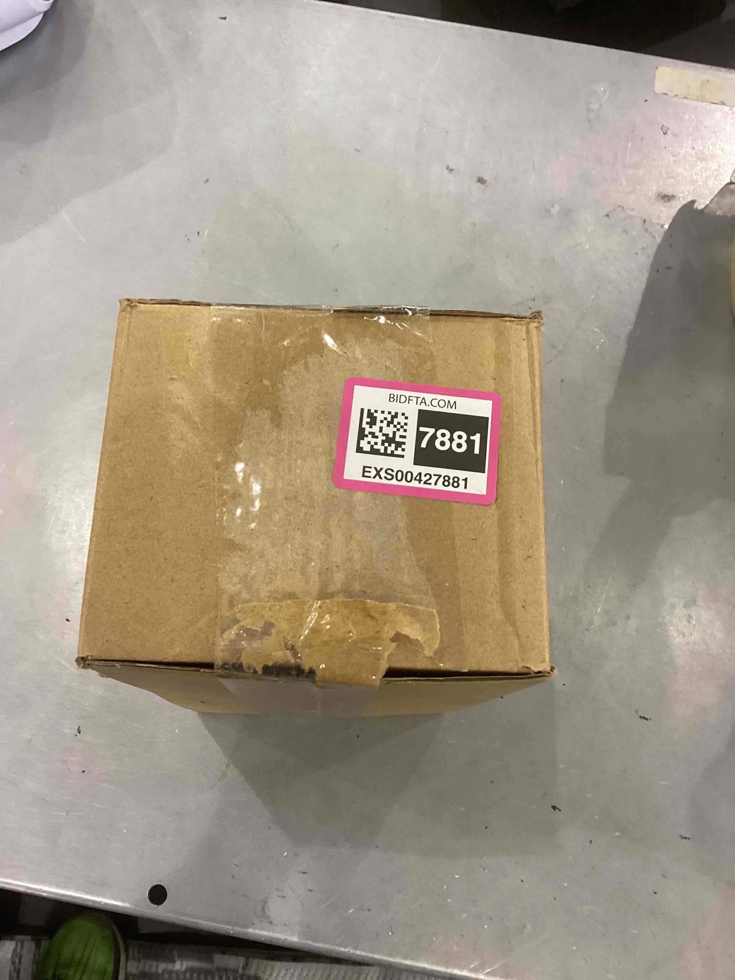 https://s3.amazonaws.com/lotting-images-prod/bidfta/EXS00427881_1693485995819.jpeg