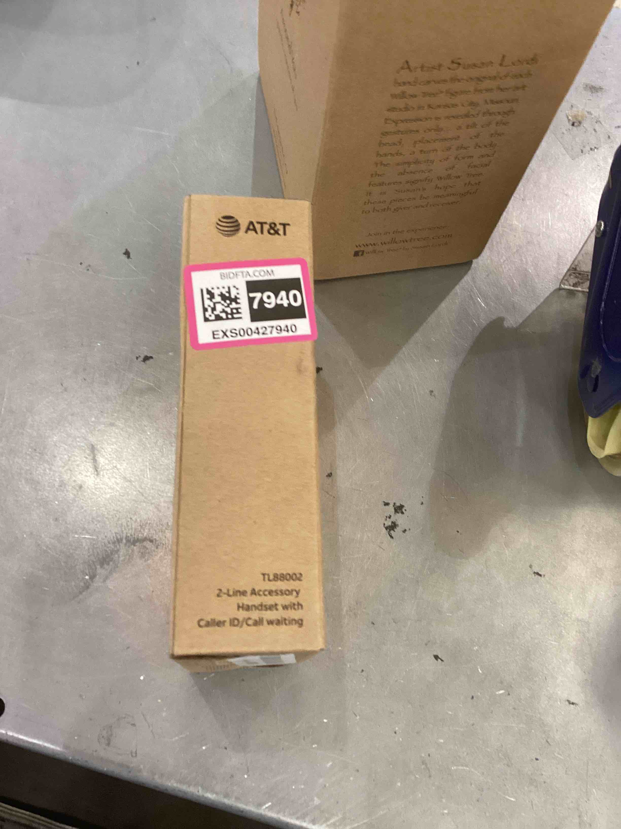 https://s3.amazonaws.com/lotting-images-prod/bidfta/EXS00427940_1693503168223.jpeg