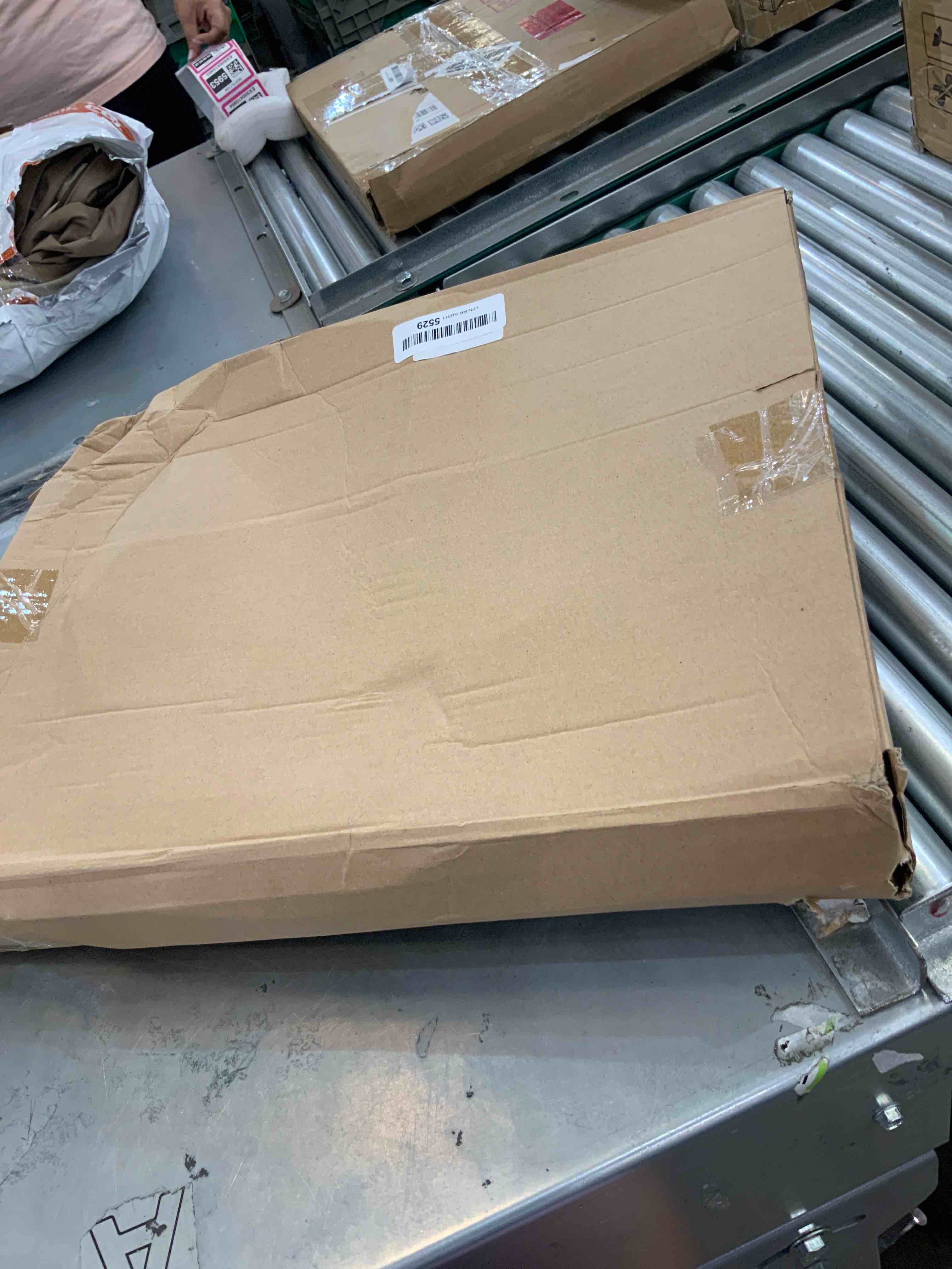 https://s3.amazonaws.com/lotting-images-prod/bidfta/EXS00428034_1692724619023.jpeg