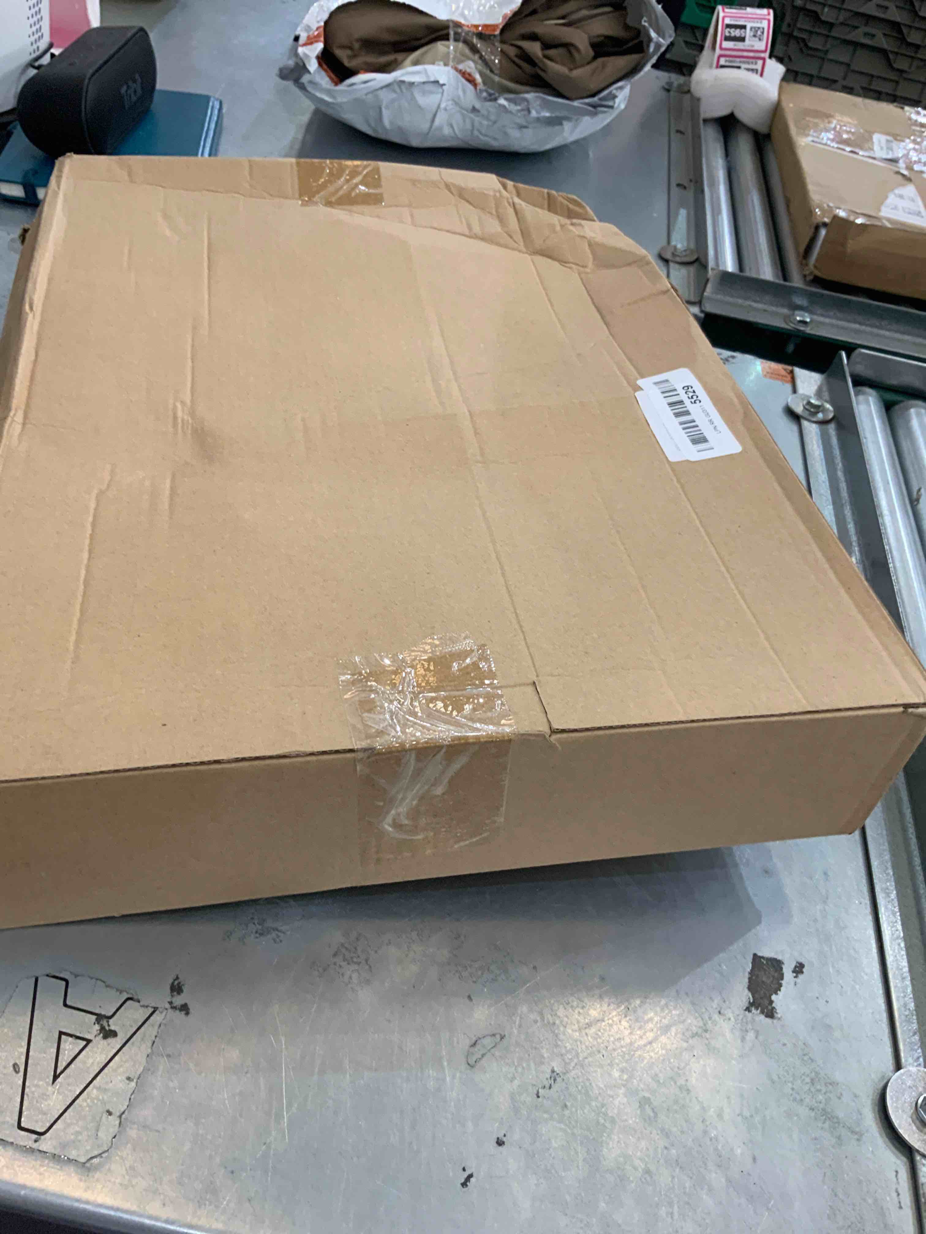 https://s3.amazonaws.com/lotting-images-prod/bidfta/EXS00428034_1692724622283.jpeg