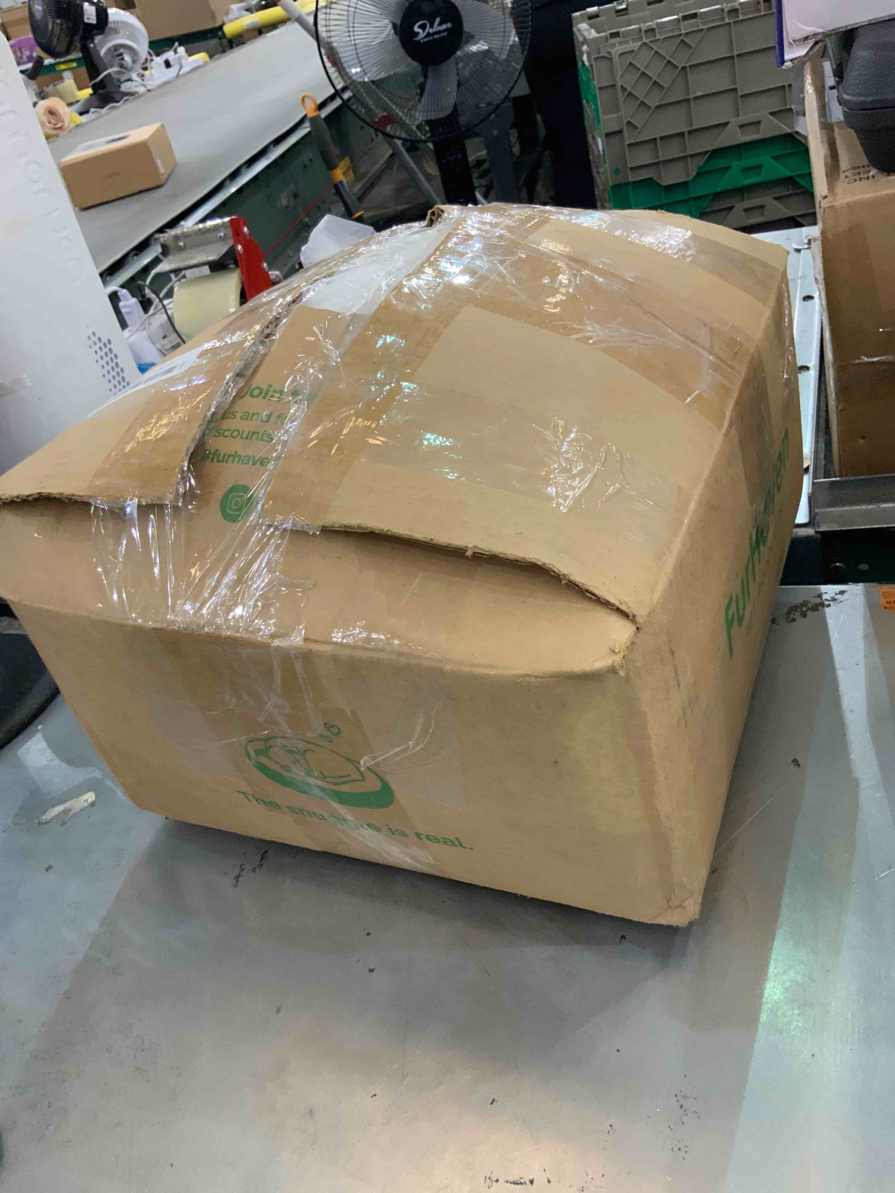 https://s3.amazonaws.com/lotting-images-prod/bidfta/EXS00428229_1692804200387.jpeg
