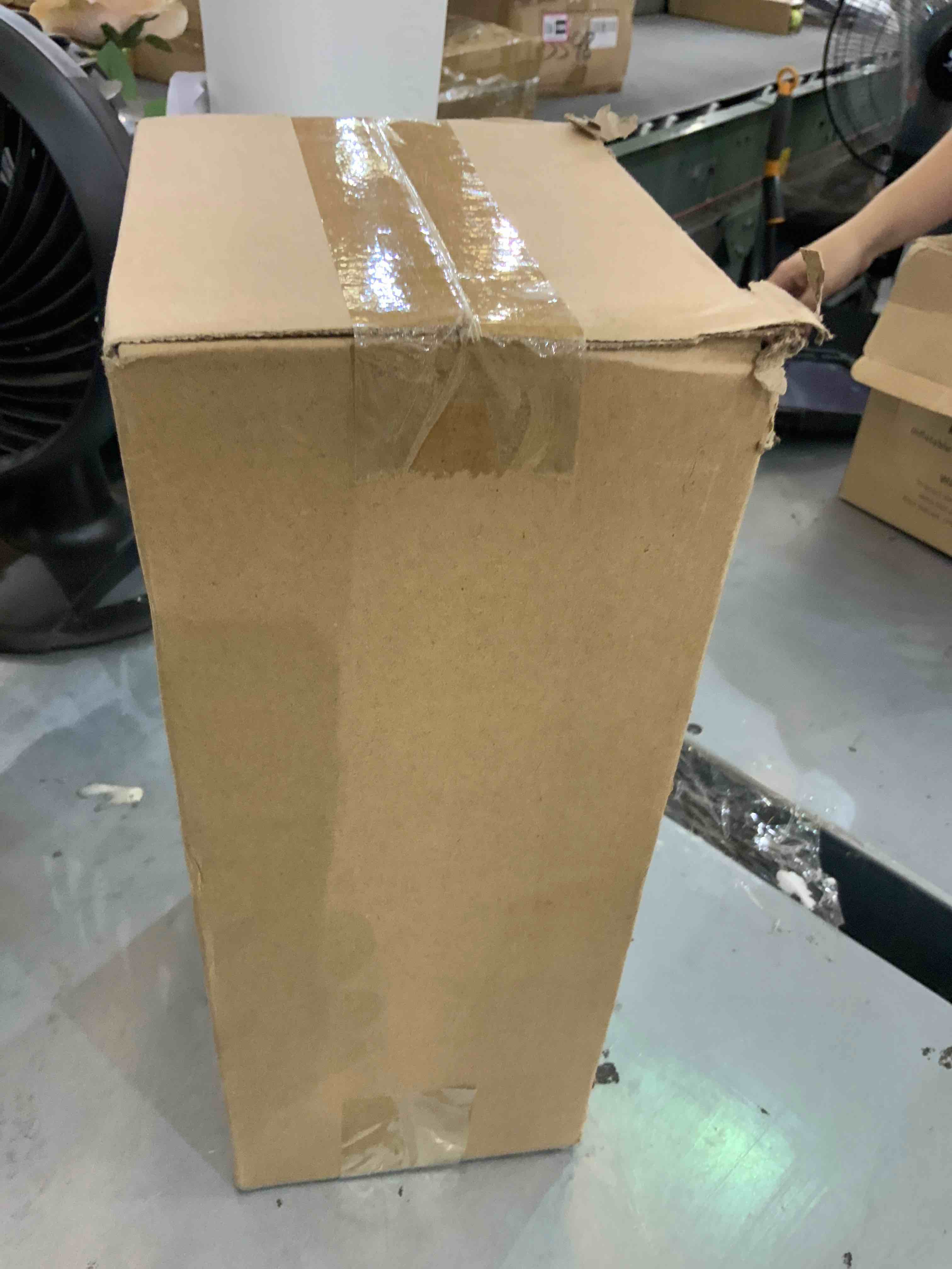 https://s3.amazonaws.com/lotting-images-prod/bidfta/EXS00428386_1692886970780.jpeg