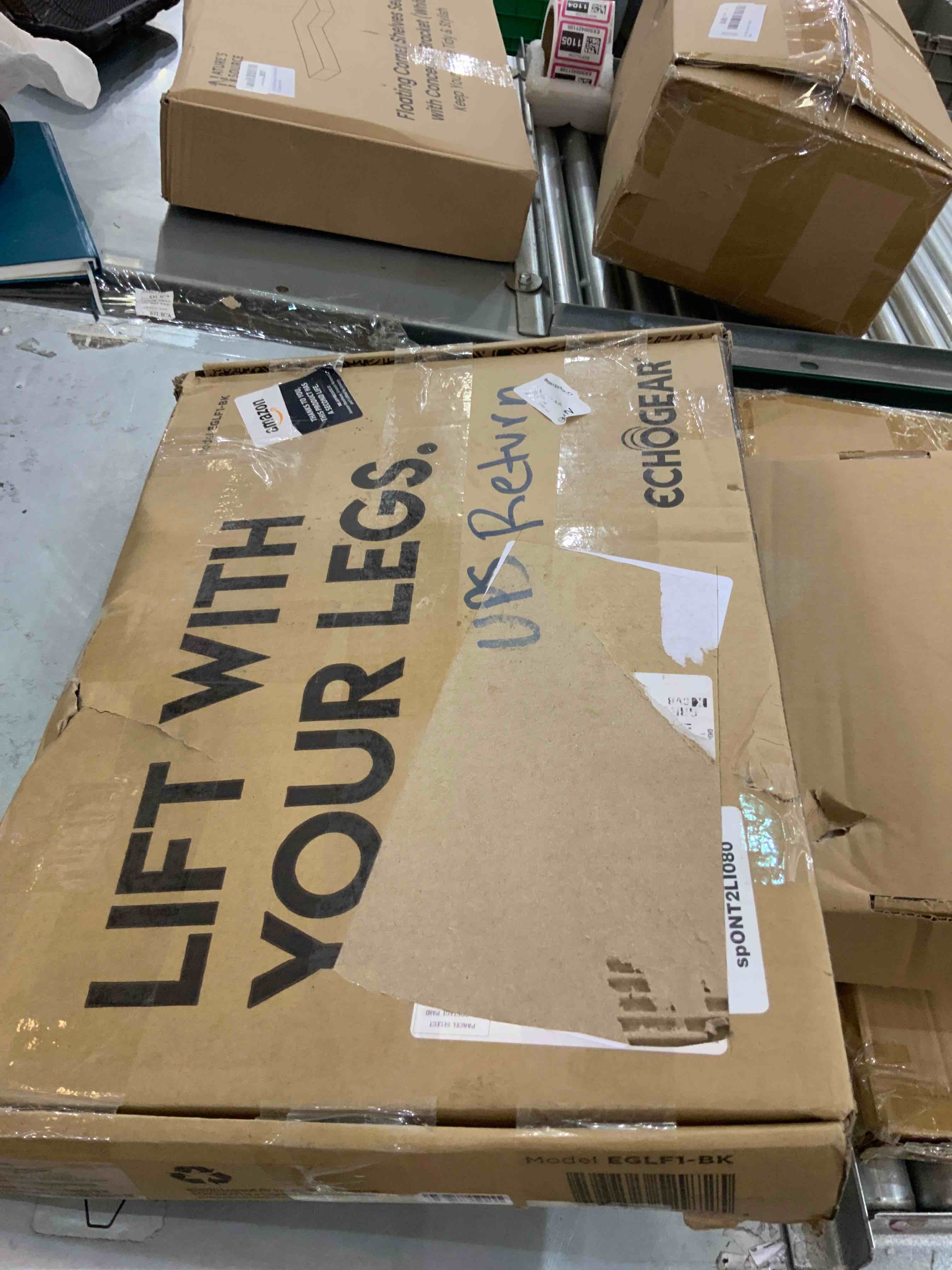 https://s3.amazonaws.com/lotting-images-prod/bidfta/EXS00428400_1692888372544.jpeg