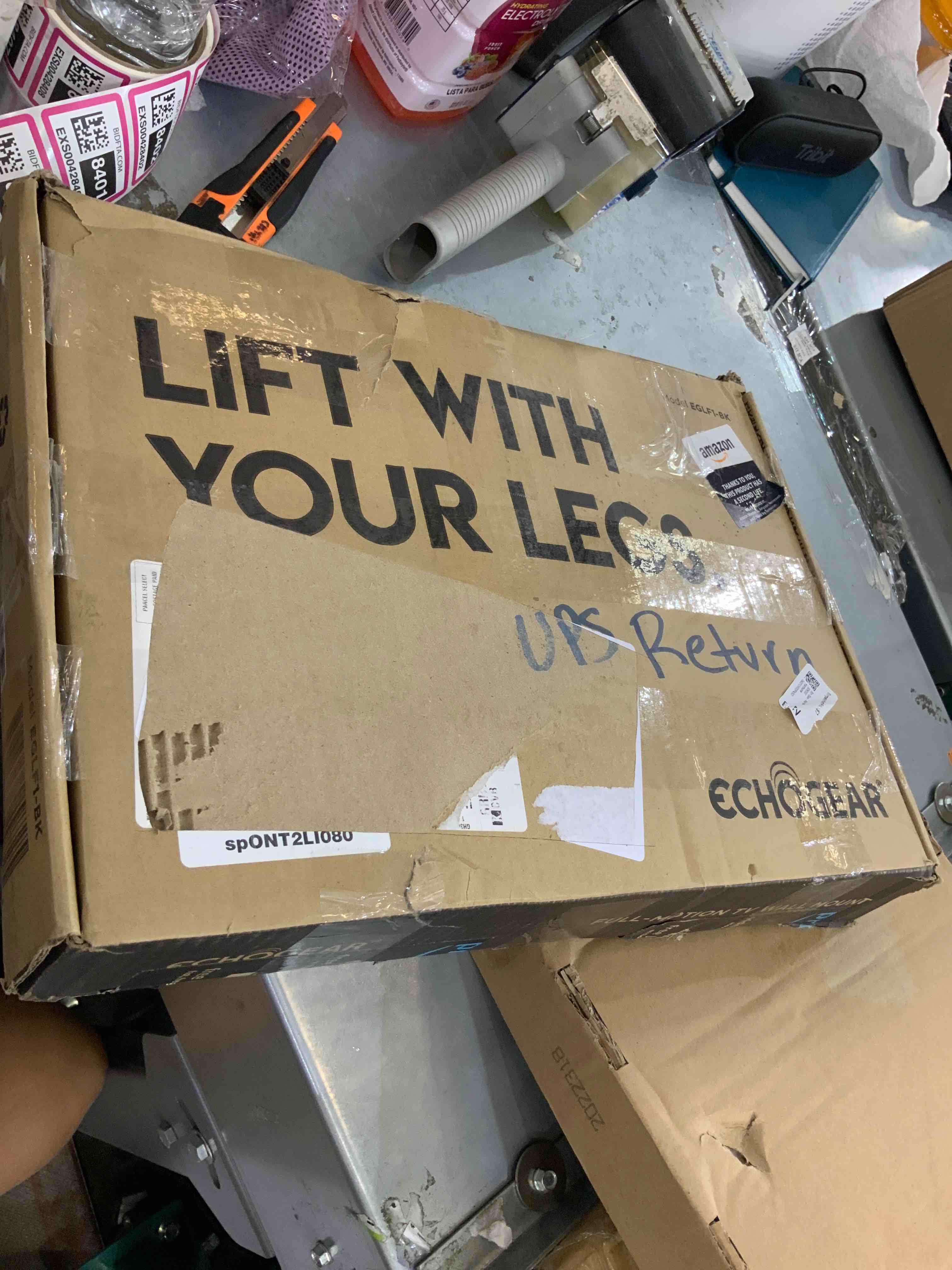 https://s3.amazonaws.com/lotting-images-prod/bidfta/EXS00428400_1692888376870.jpeg