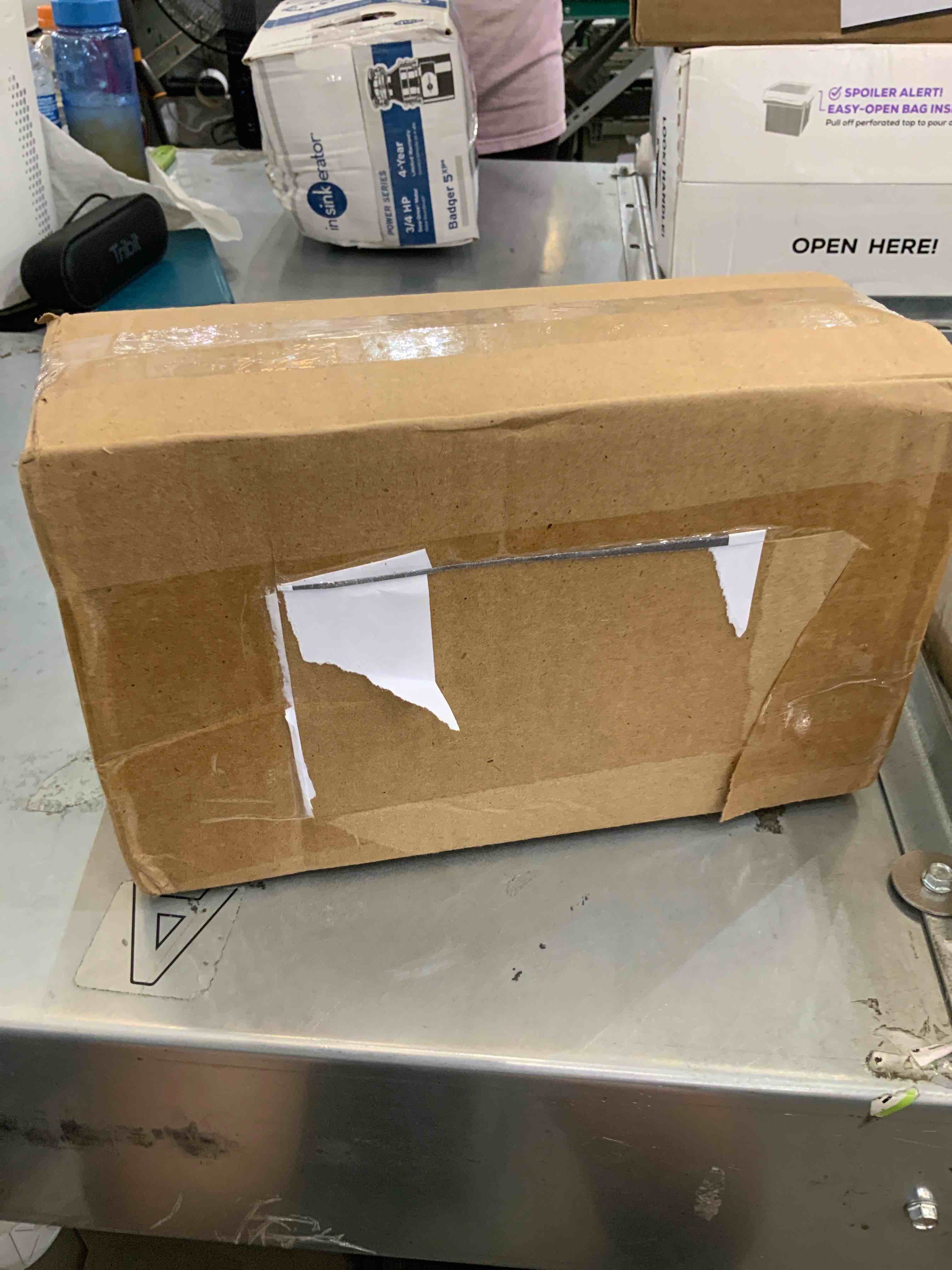 https://s3.amazonaws.com/lotting-images-prod/bidfta/EXS00428457_1692896157555.jpeg