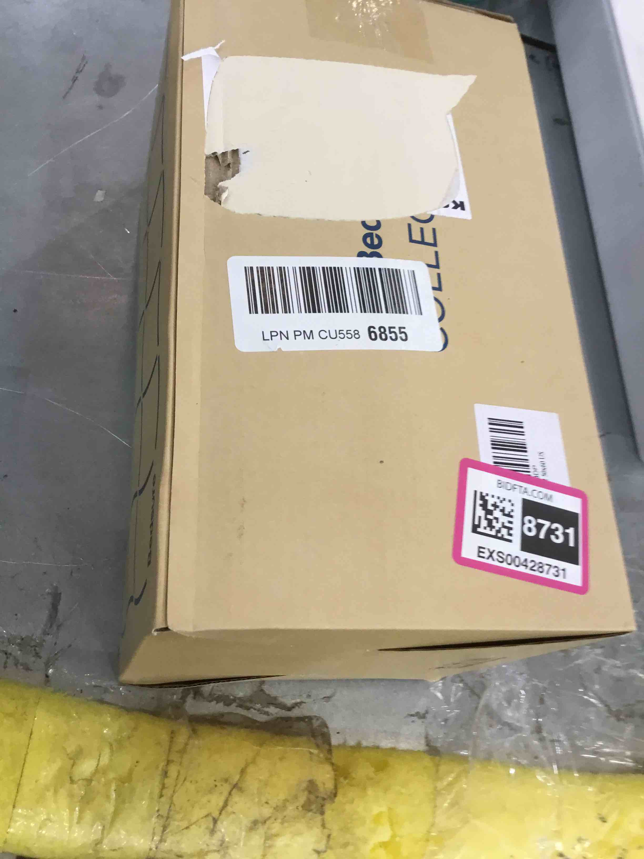https://s3.amazonaws.com/lotting-images-prod/bidfta/EXS00428731_1693327582056.jpeg