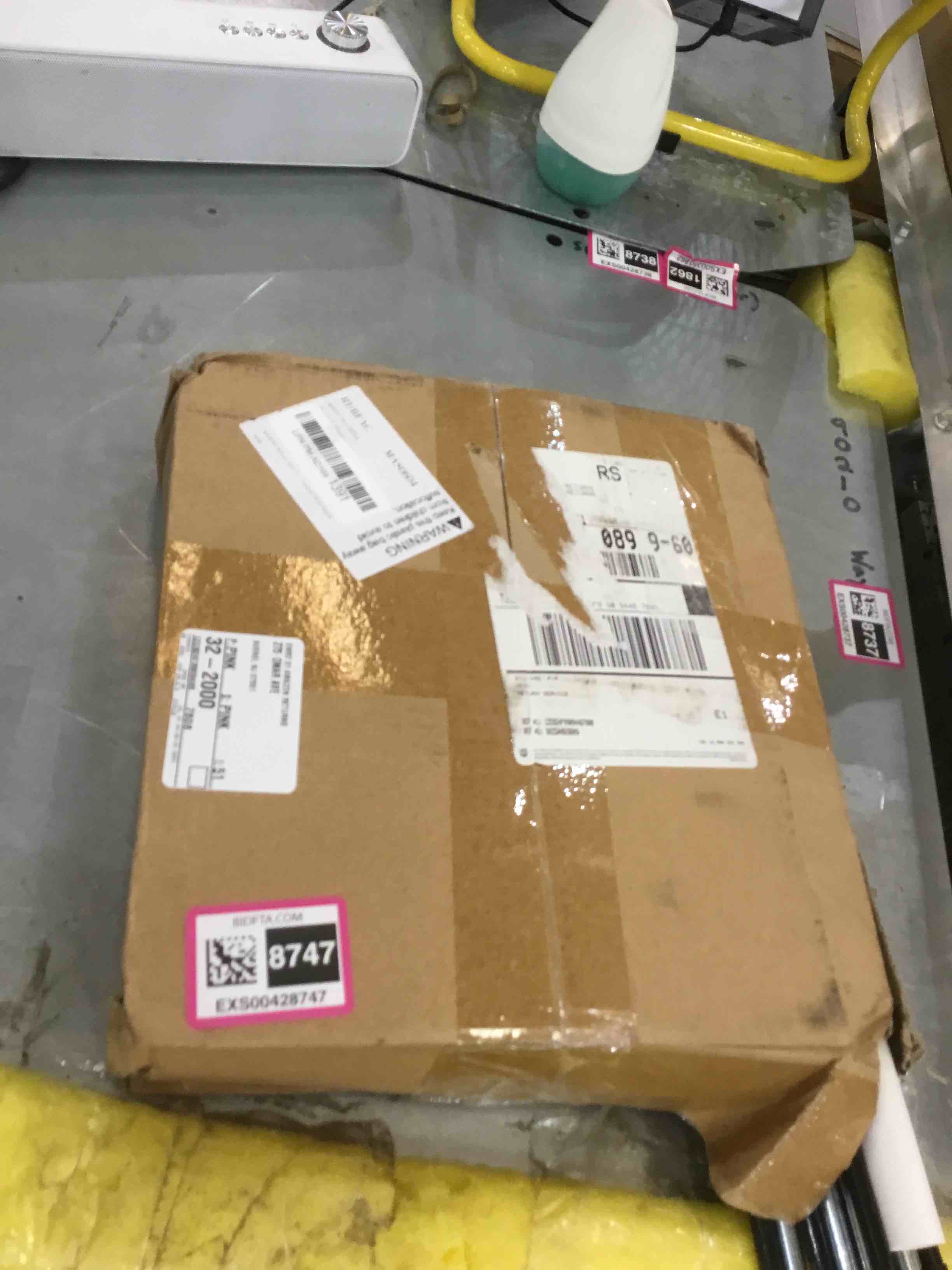 https://s3.amazonaws.com/lotting-images-prod/bidfta/EXS00428747_1693330161576.jpeg