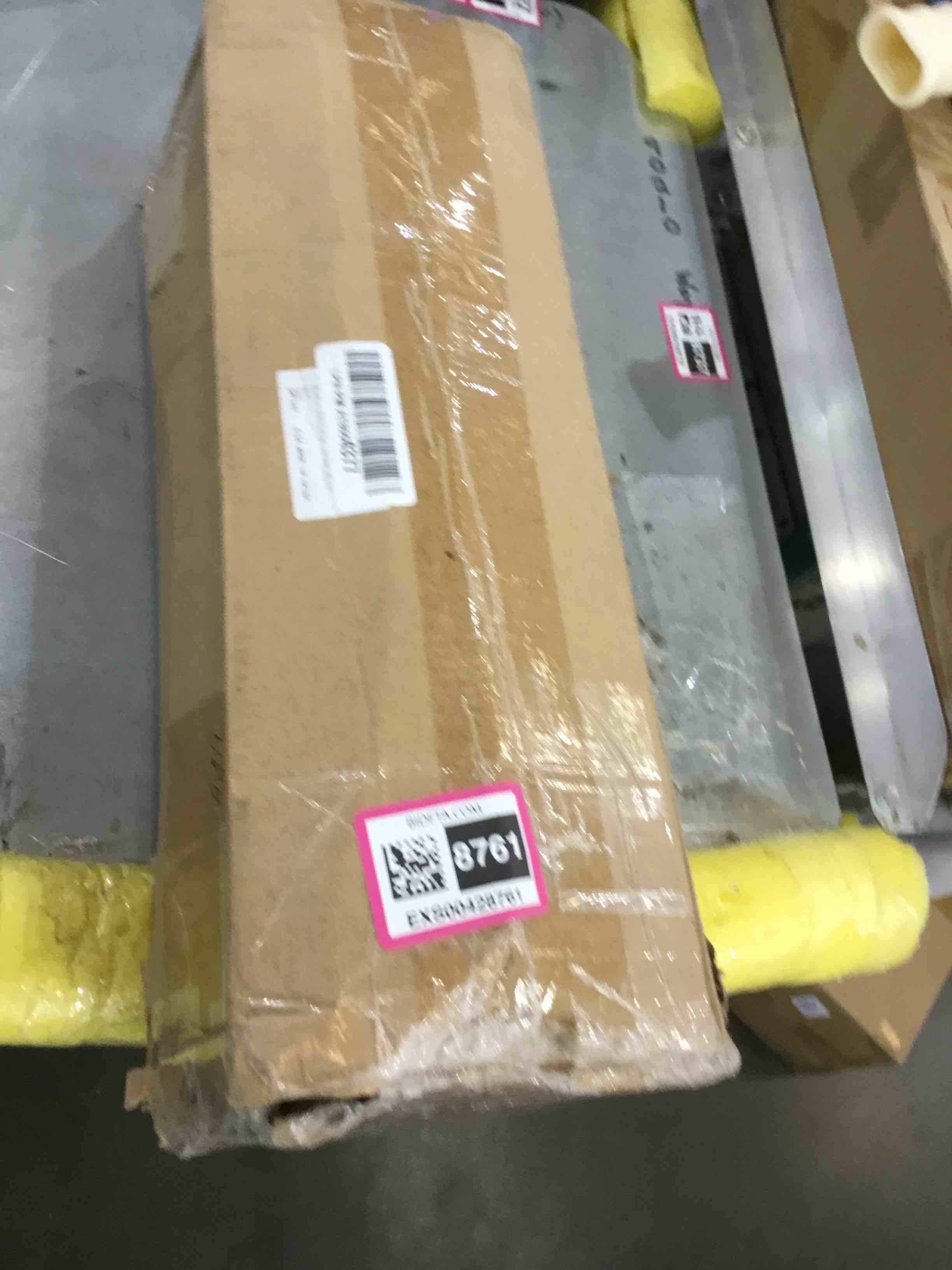 https://s3.amazonaws.com/lotting-images-prod/bidfta/EXS00428761_1693330777903.jpeg