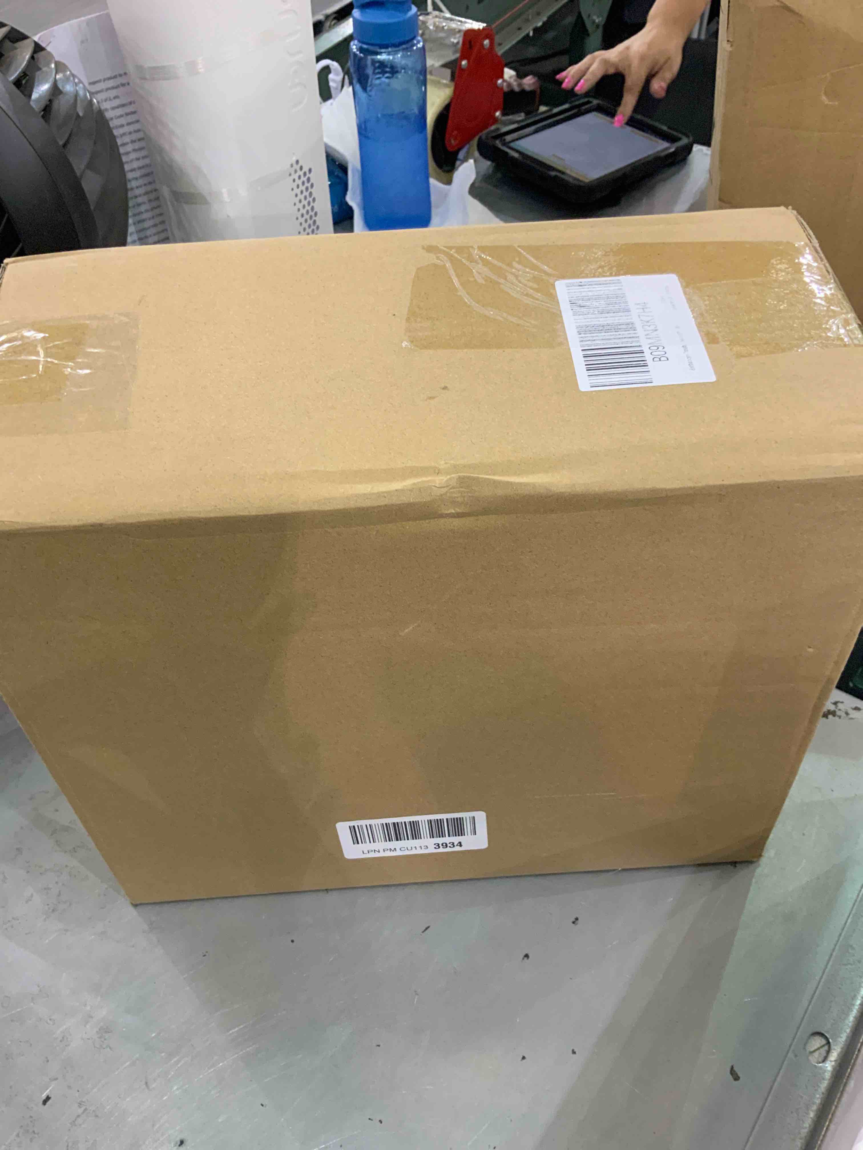https://s3.amazonaws.com/lotting-images-prod/bidfta/EXS00429874_1693247128209.jpeg