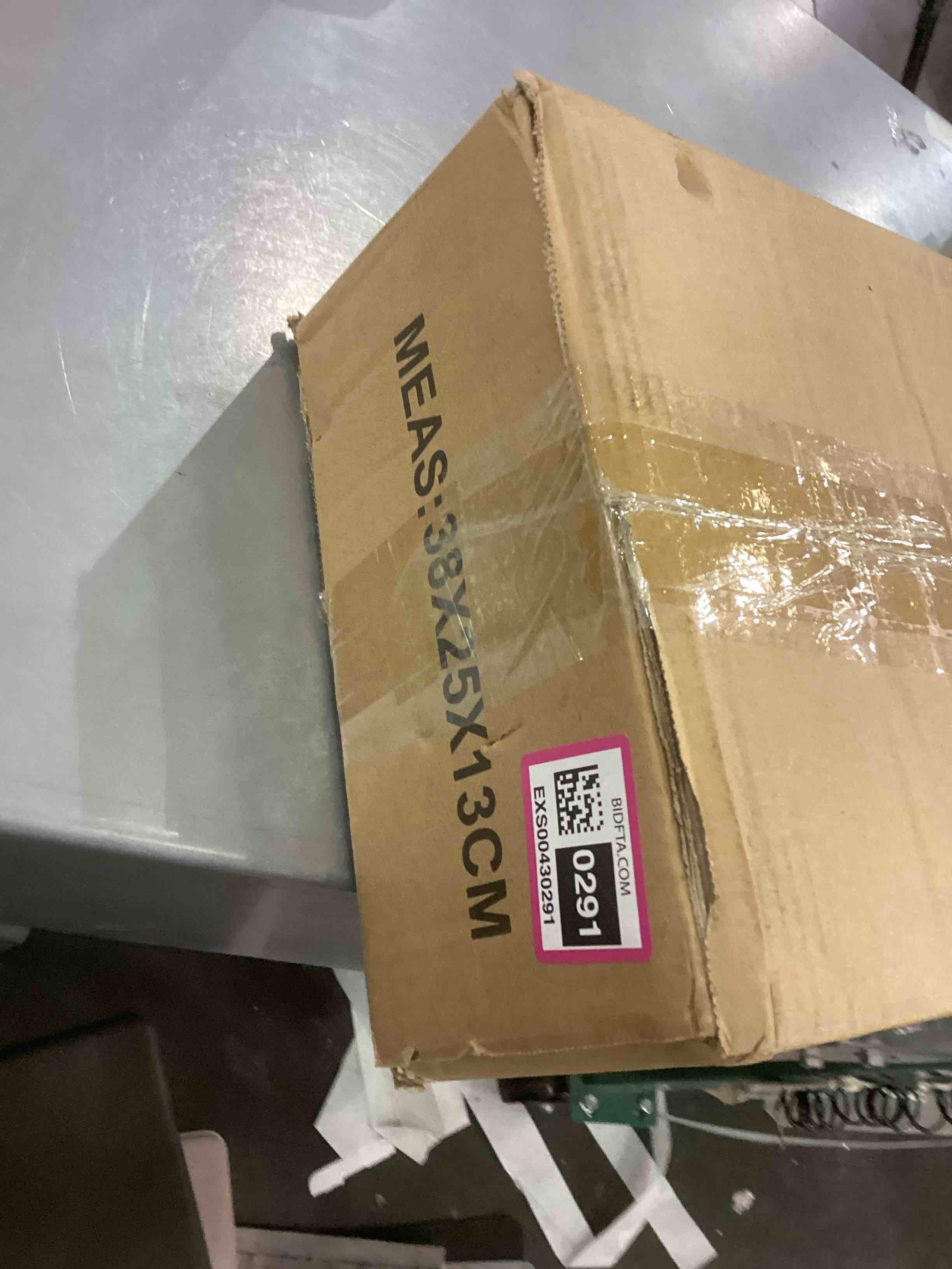 https://s3.amazonaws.com/lotting-images-prod/bidfta/EXS00430291_1694096278662.jpeg