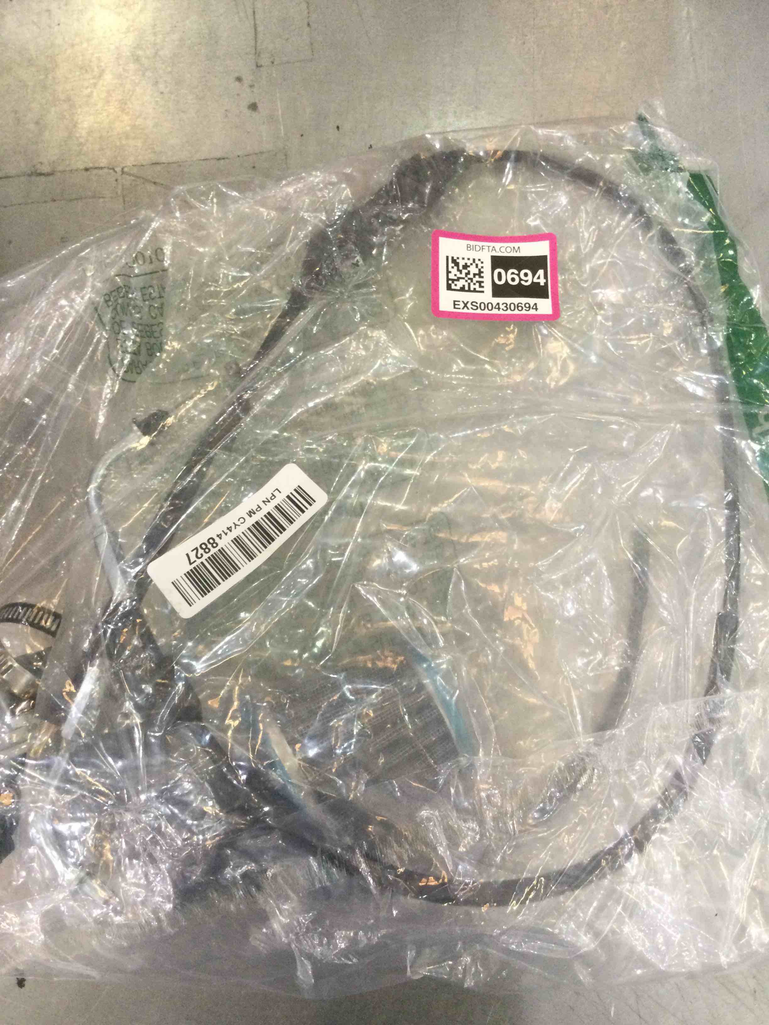https://s3.amazonaws.com/lotting-images-prod/bidfta/EXS00430694_1693501334774.jpeg