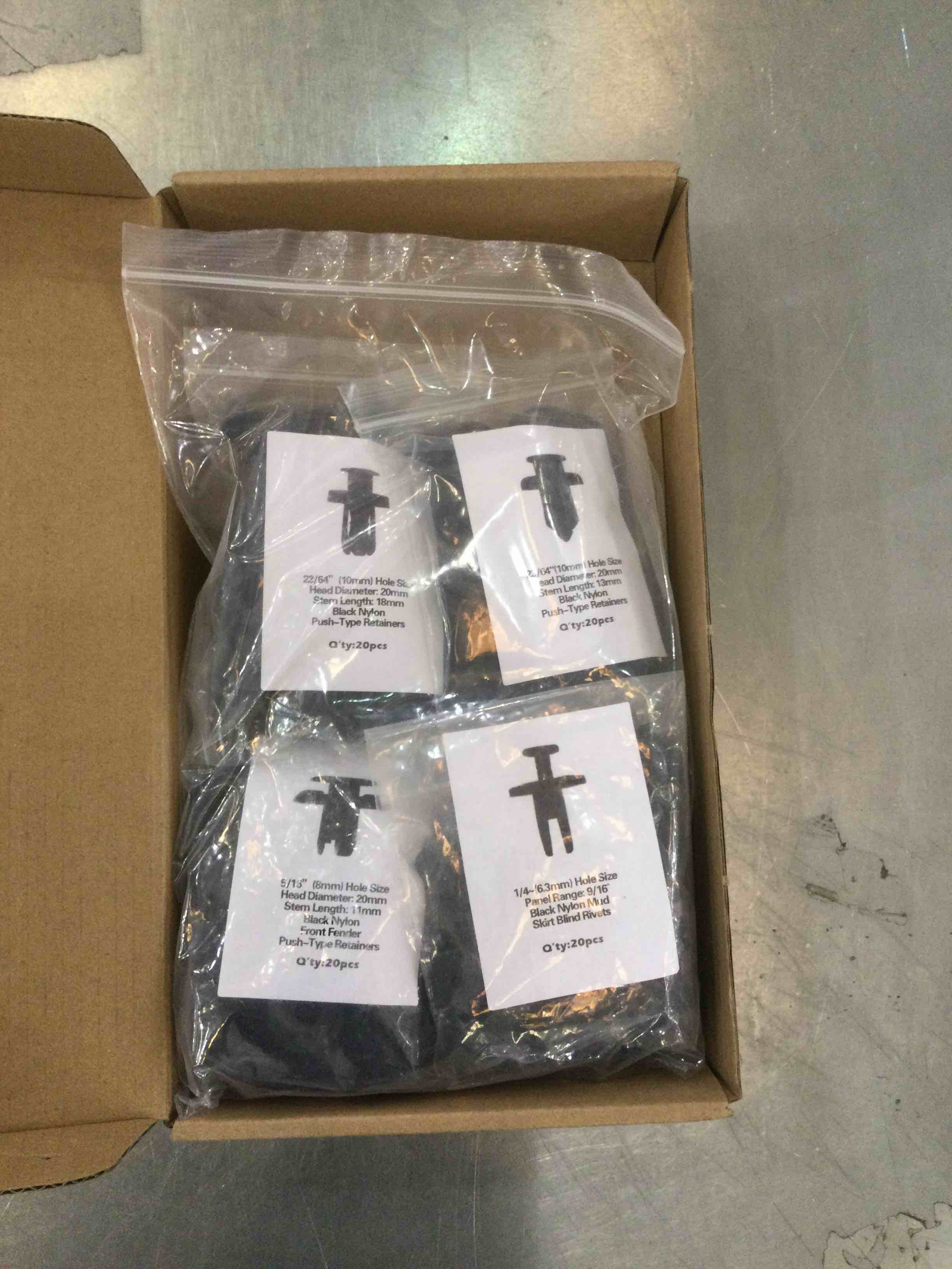 https://s3.amazonaws.com/lotting-images-prod/bidfta/EXS00431211_1695143261782.jpeg