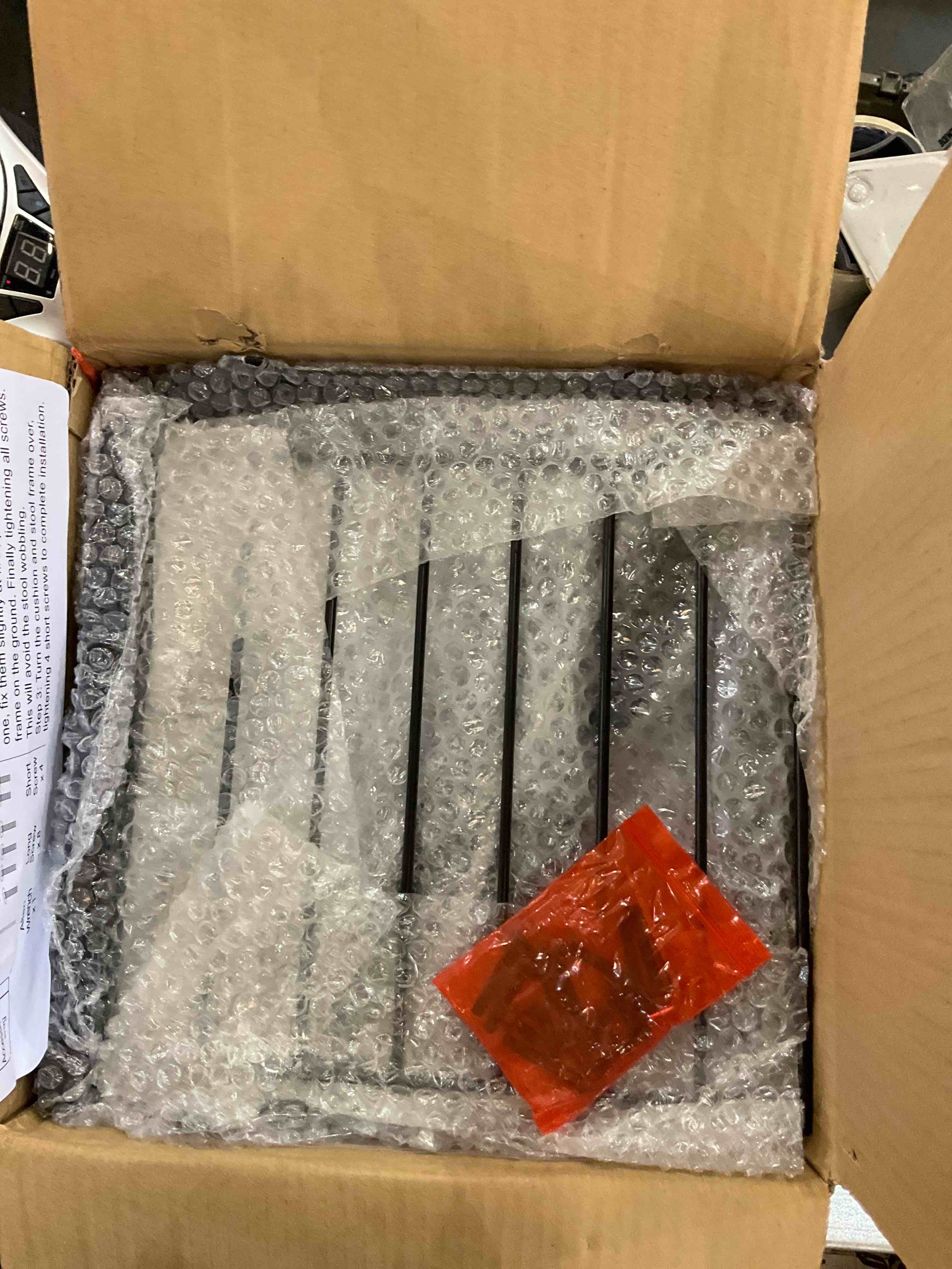 https://s3.amazonaws.com/lotting-images-prod/bidfta/EXS00432213_1693491674758.jpeg