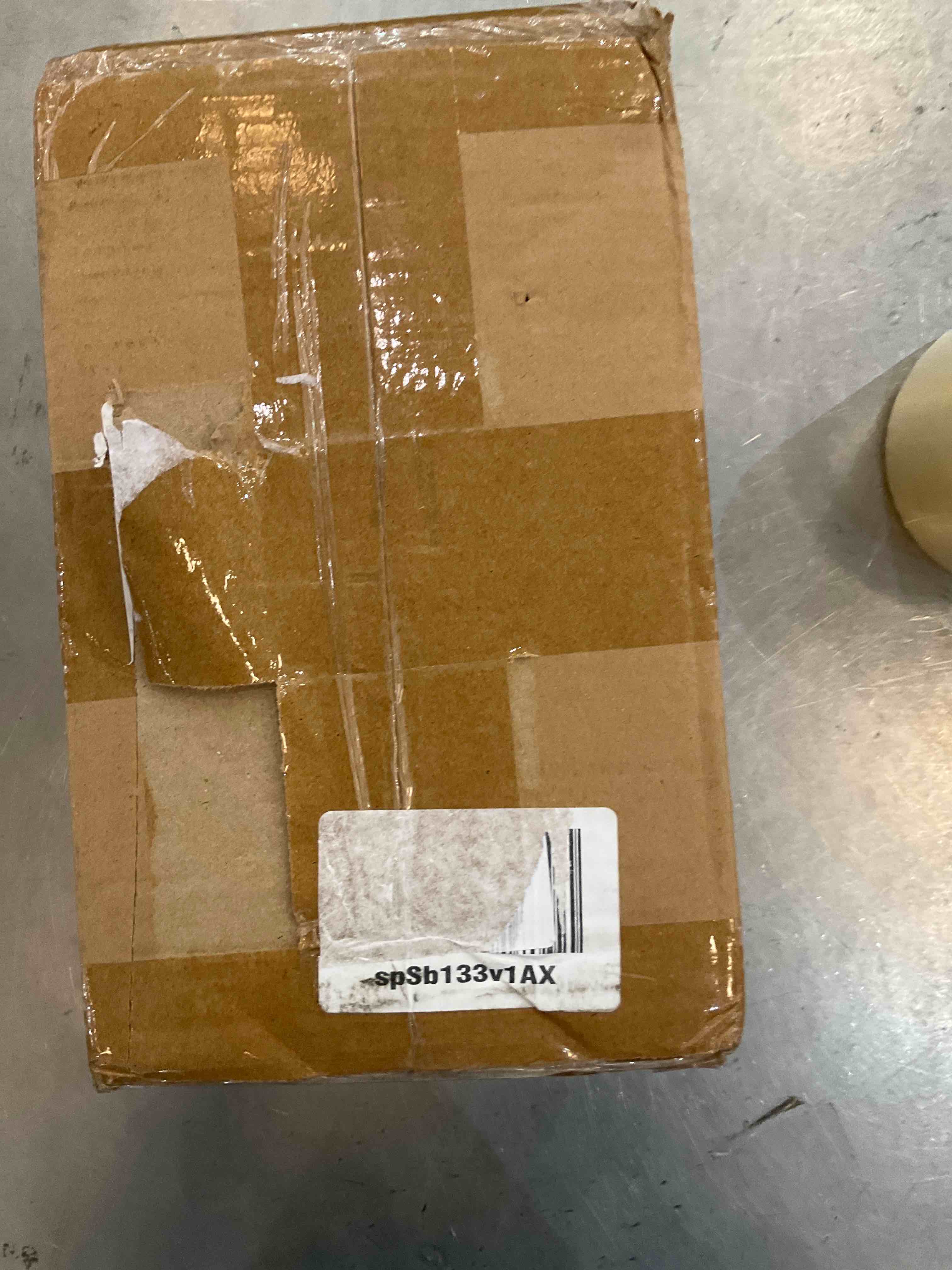 https://s3.amazonaws.com/lotting-images-prod/bidfta/EXS00432275_1693501558890.jpeg