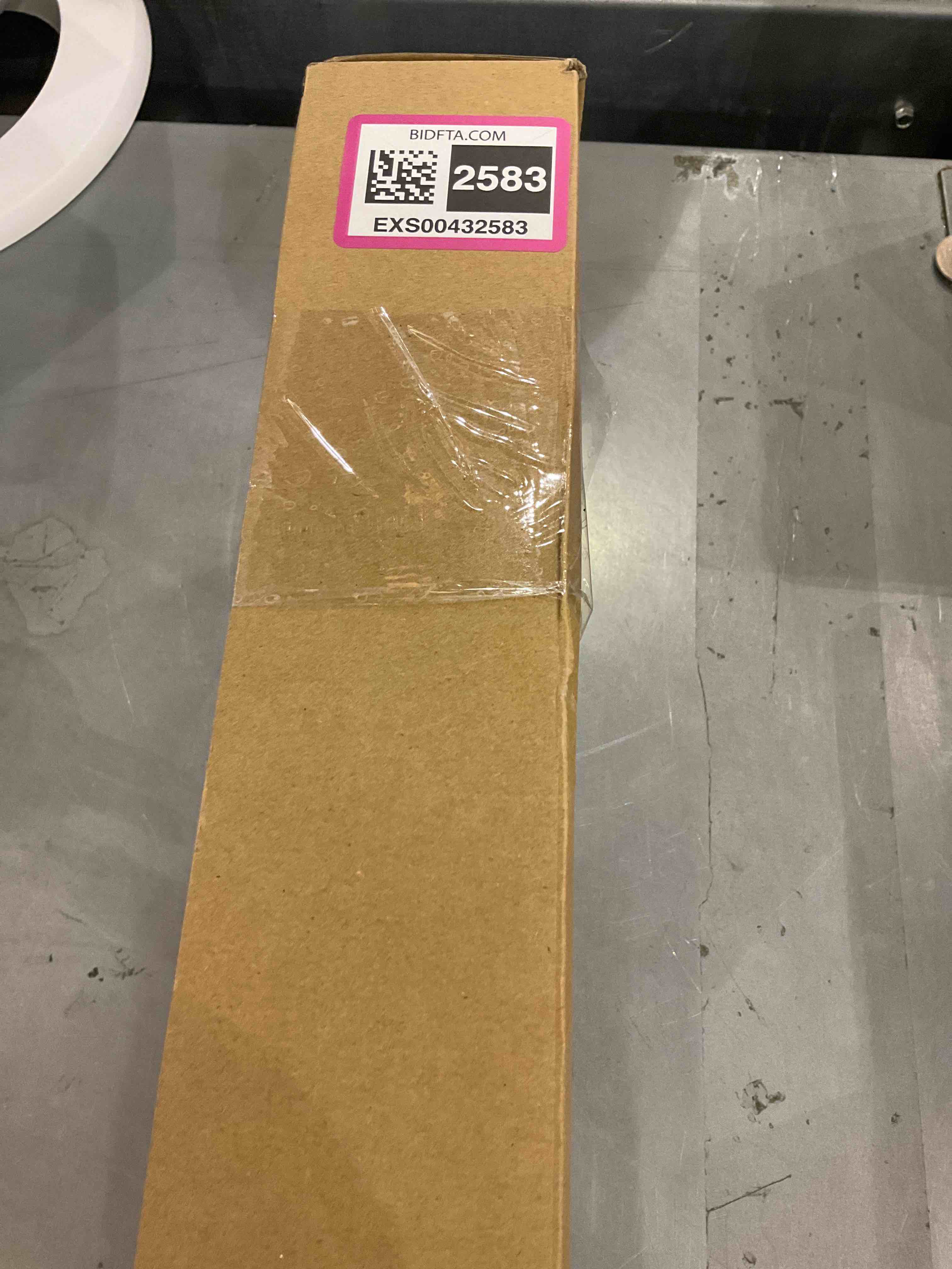https://s3.amazonaws.com/lotting-images-prod/bidfta/EXS00432583_1693398721693.jpeg