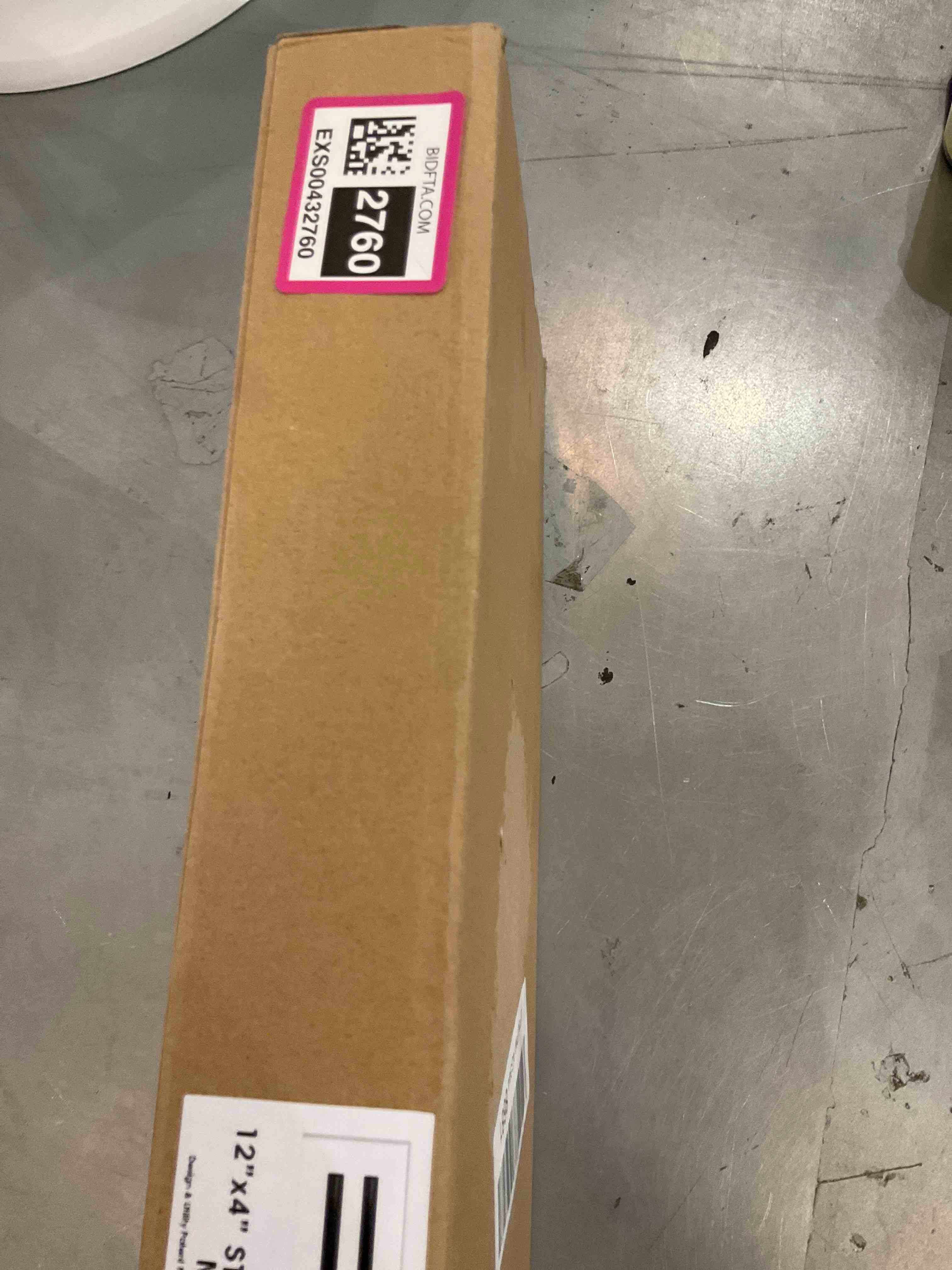 https://s3.amazonaws.com/lotting-images-prod/bidfta/EXS00432760_1693422048518.jpeg