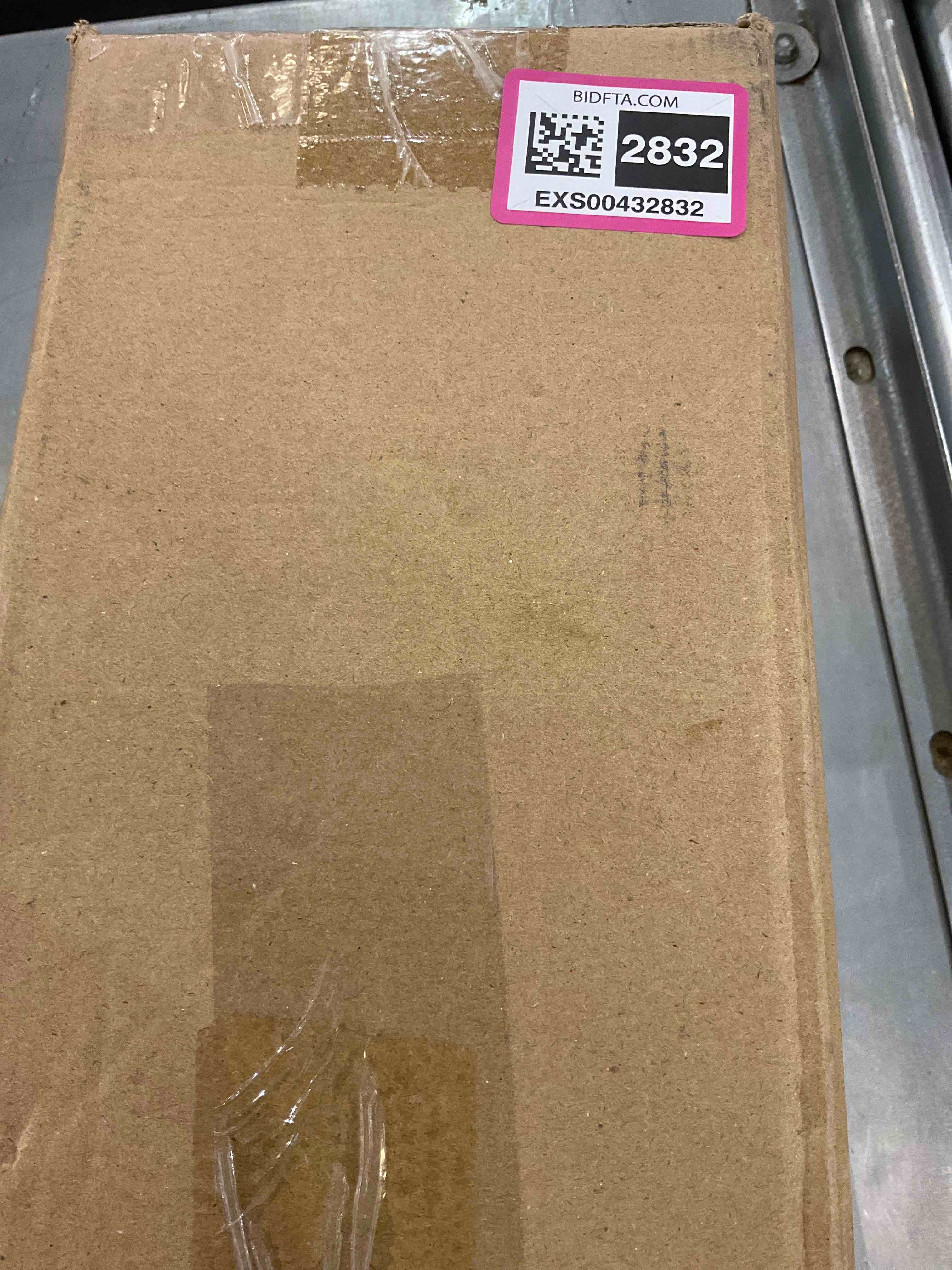 https://s3.amazonaws.com/lotting-images-prod/bidfta/EXS00432832_1693490584686.jpeg
