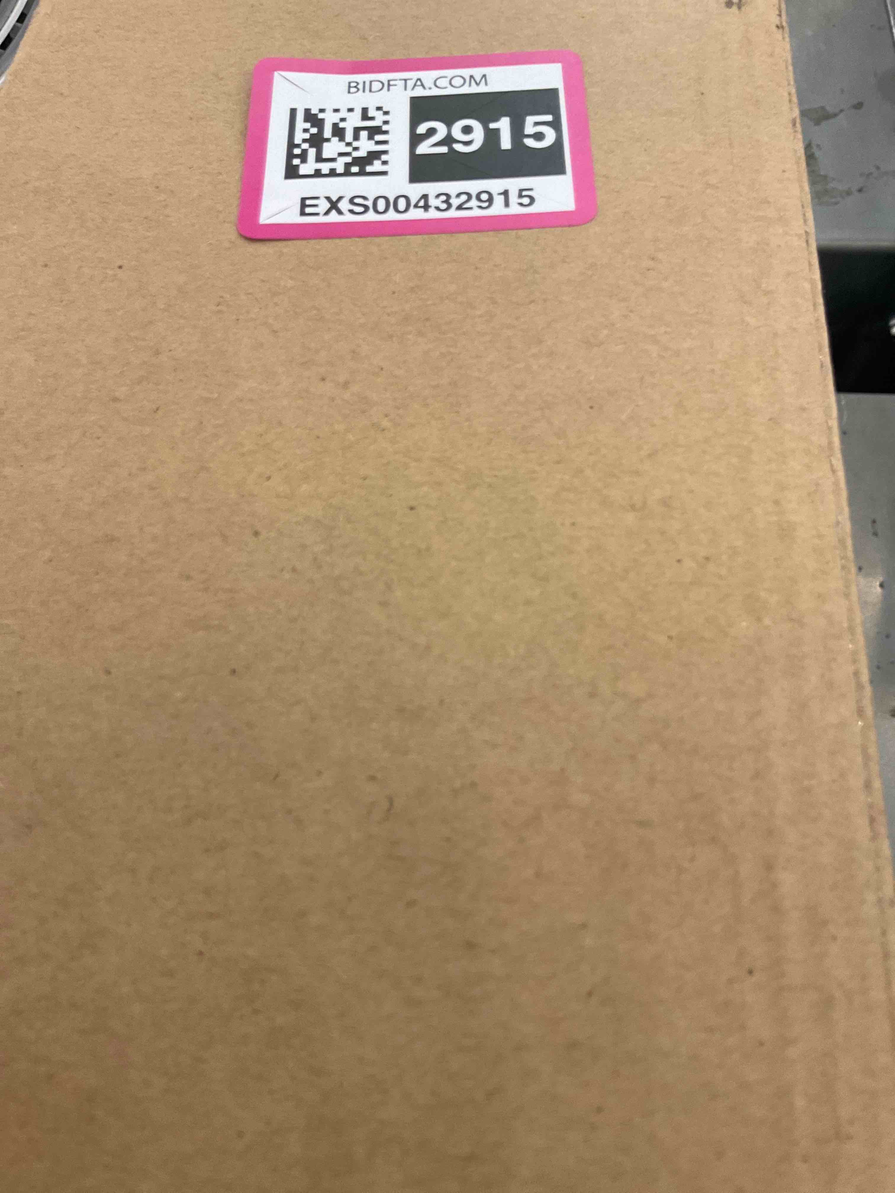 https://s3.amazonaws.com/lotting-images-prod/bidfta/EXS00432915_1693501330149.jpeg