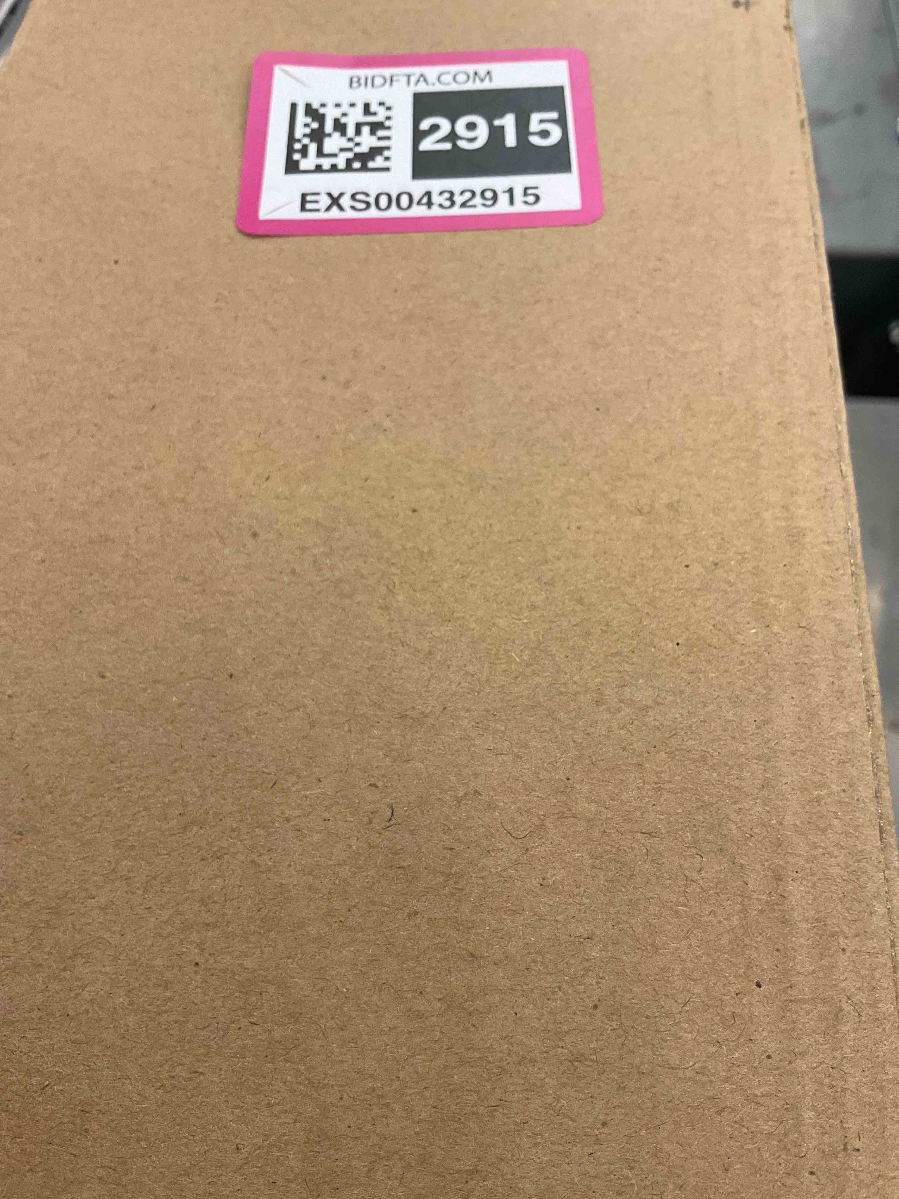 https://s3.amazonaws.com/lotting-images-prod/bidfta/EXS00432915_1693501331339.jpeg