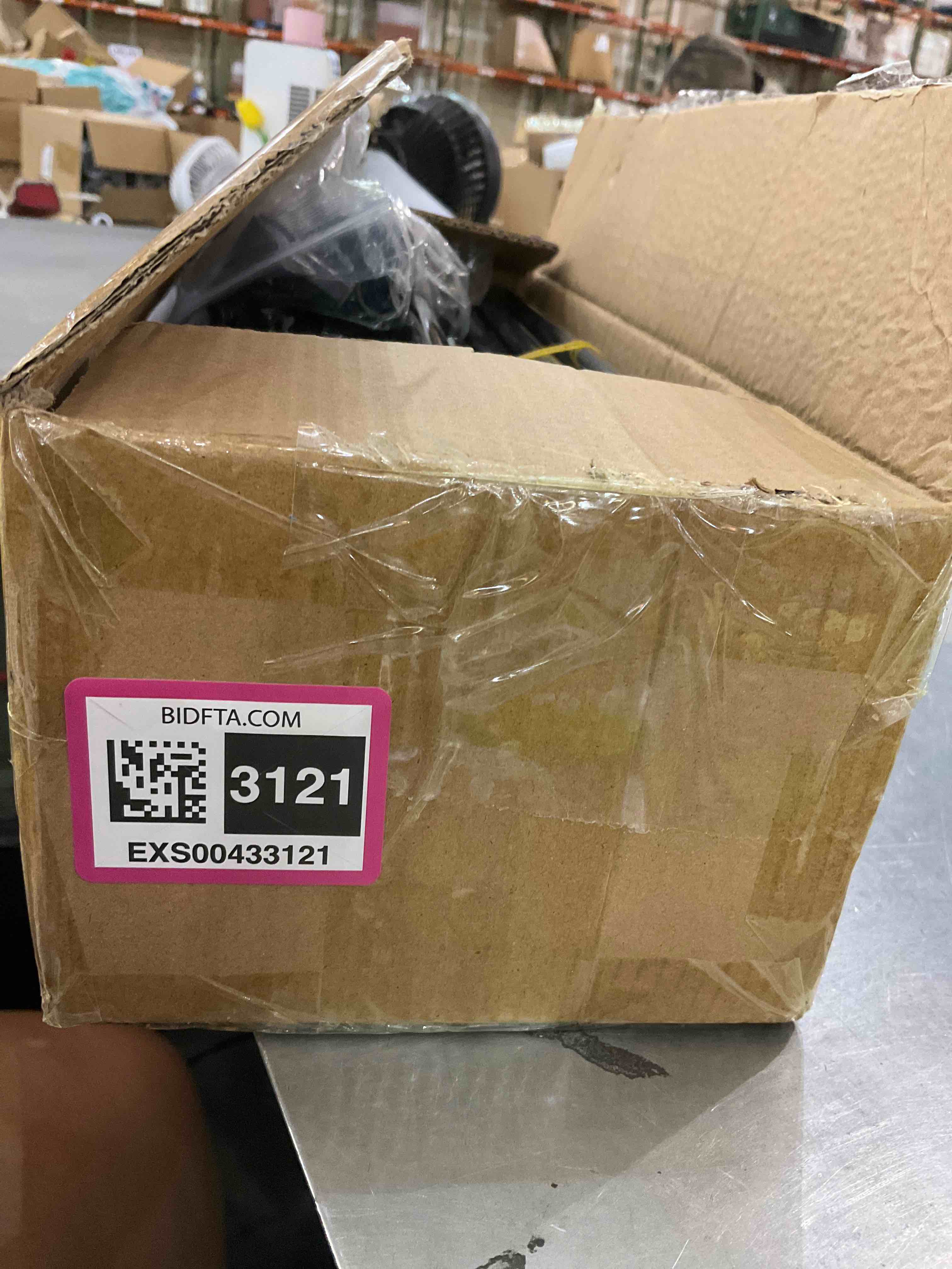https://s3.amazonaws.com/lotting-images-prod/bidfta/EXS00433121_1694185134118.jpeg