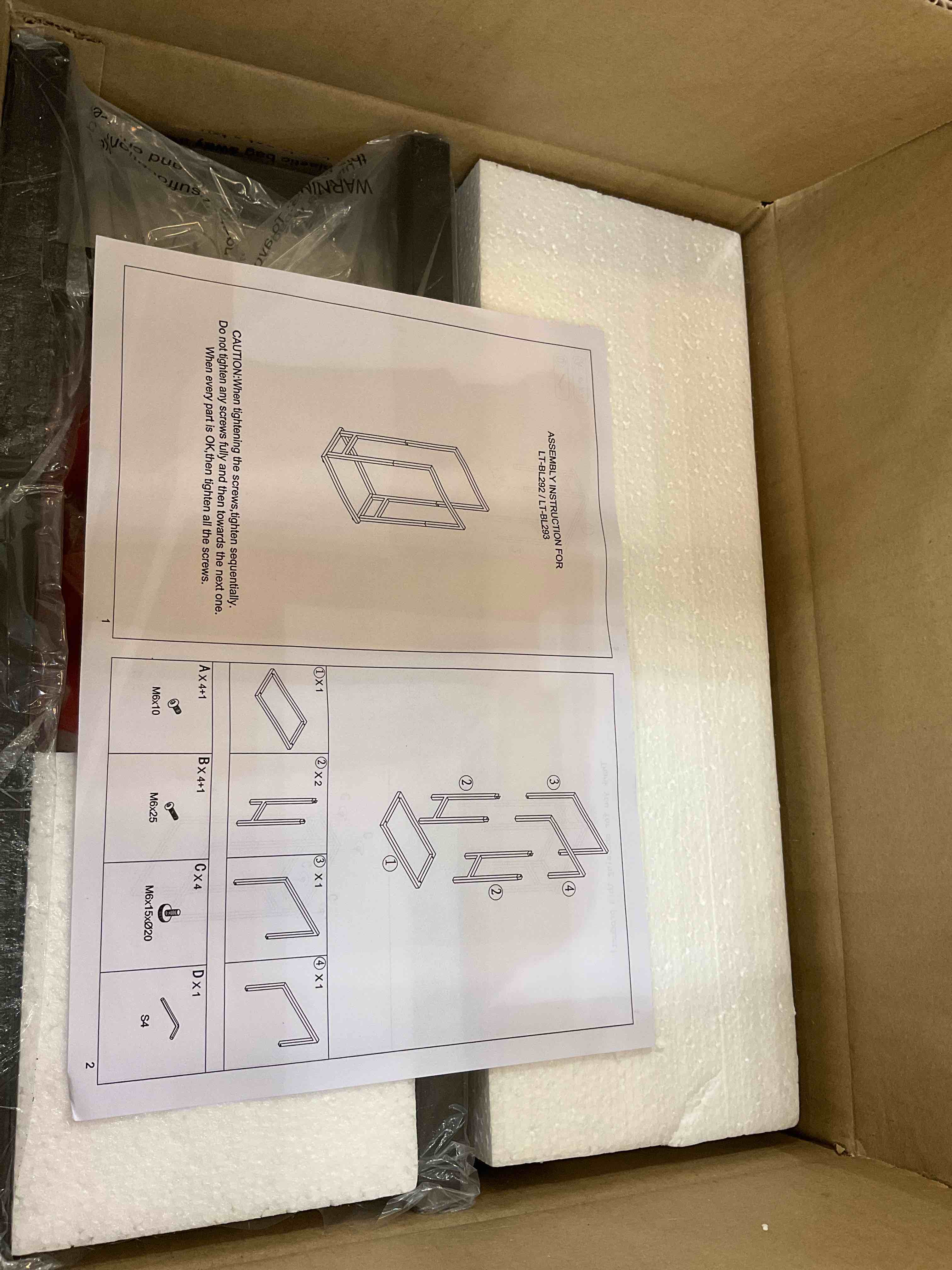 https://s3.amazonaws.com/lotting-images-prod/bidfta/EXS00433176_1694193904672.jpeg