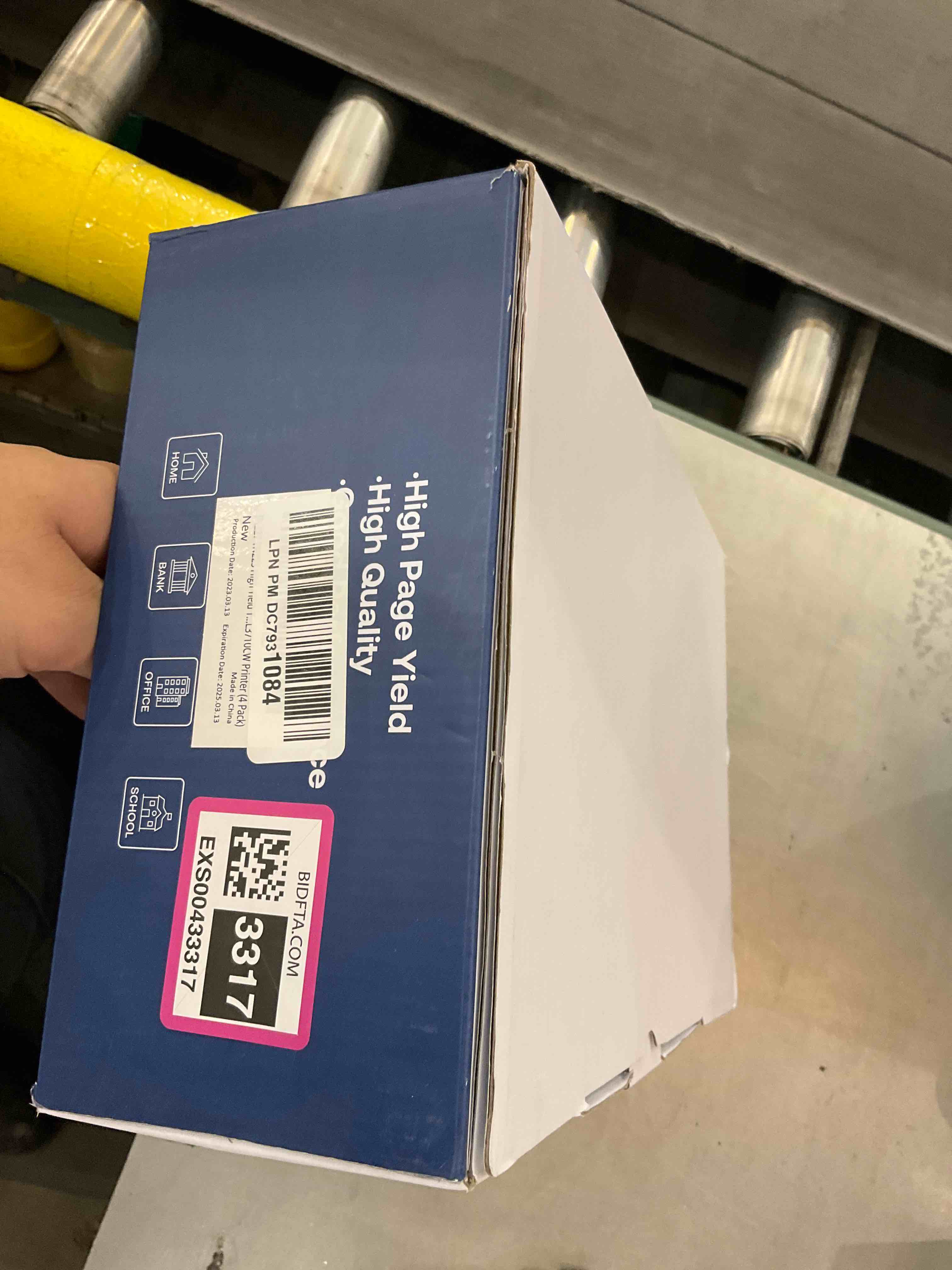 https://s3.amazonaws.com/lotting-images-prod/bidfta/EXS00433317_1694445198689.jpeg