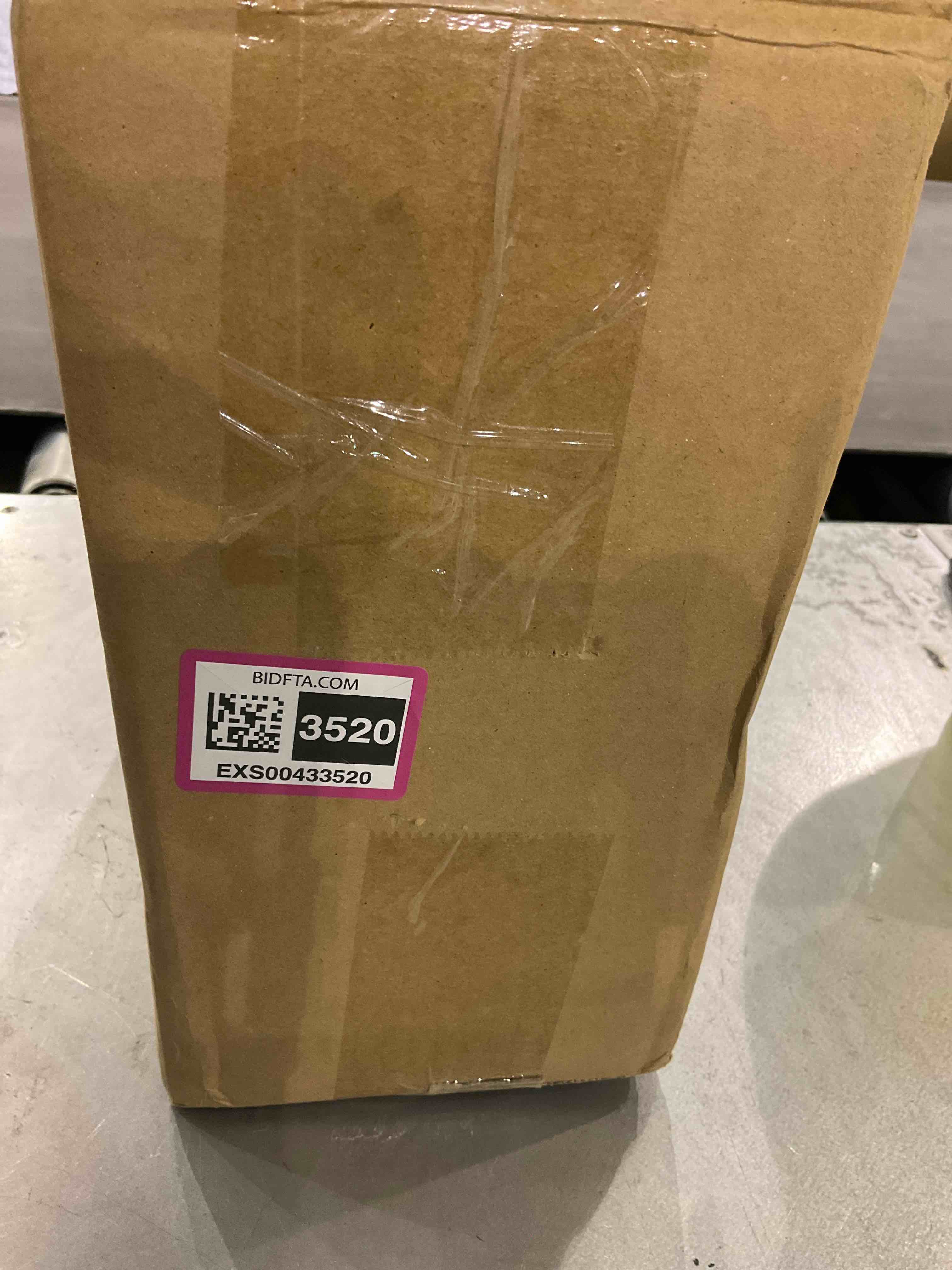https://s3.amazonaws.com/lotting-images-prod/bidfta/EXS00433520_1693307473482.jpeg