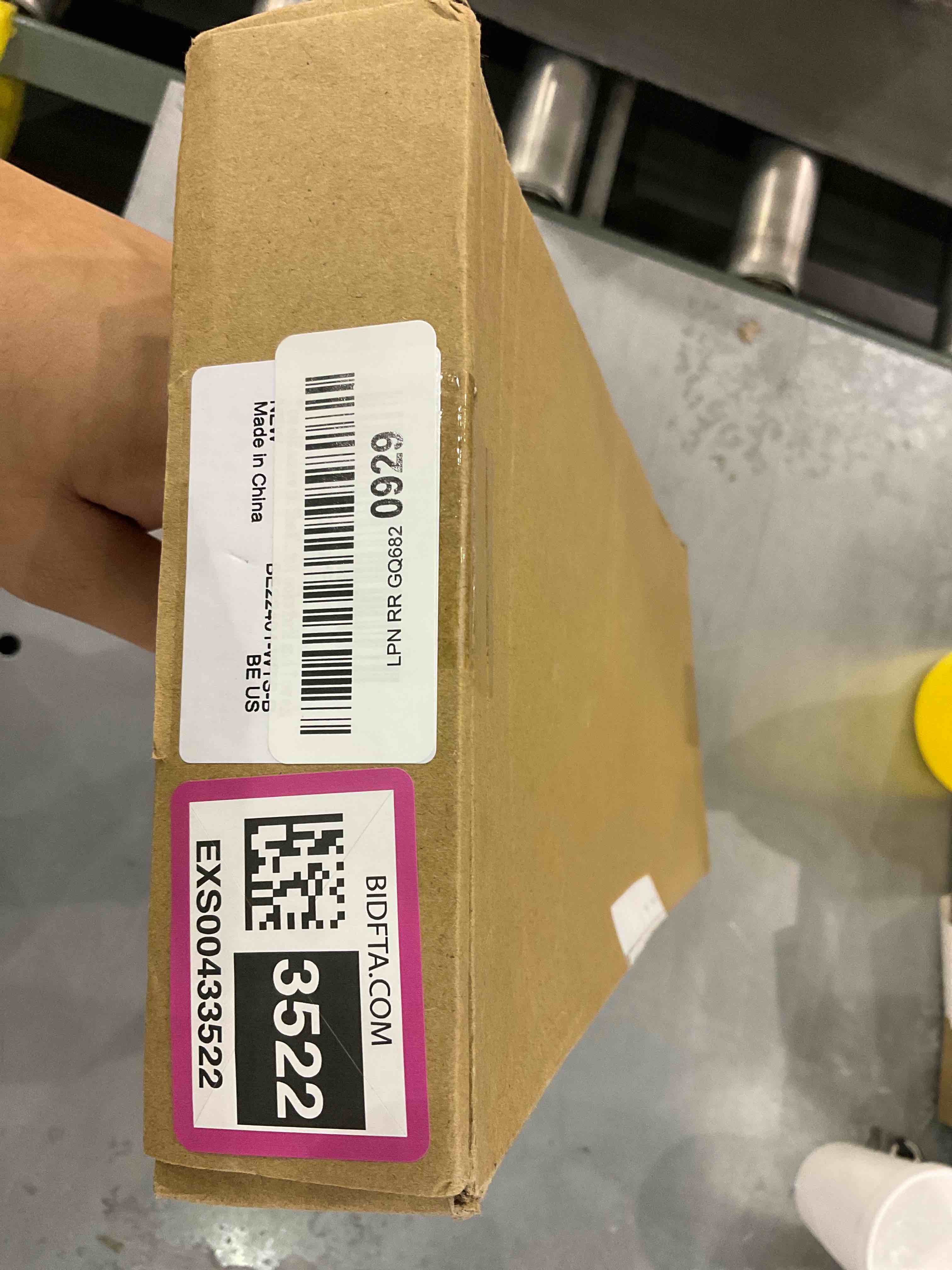 https://s3.amazonaws.com/lotting-images-prod/bidfta/EXS00433522_1693307868421.jpeg