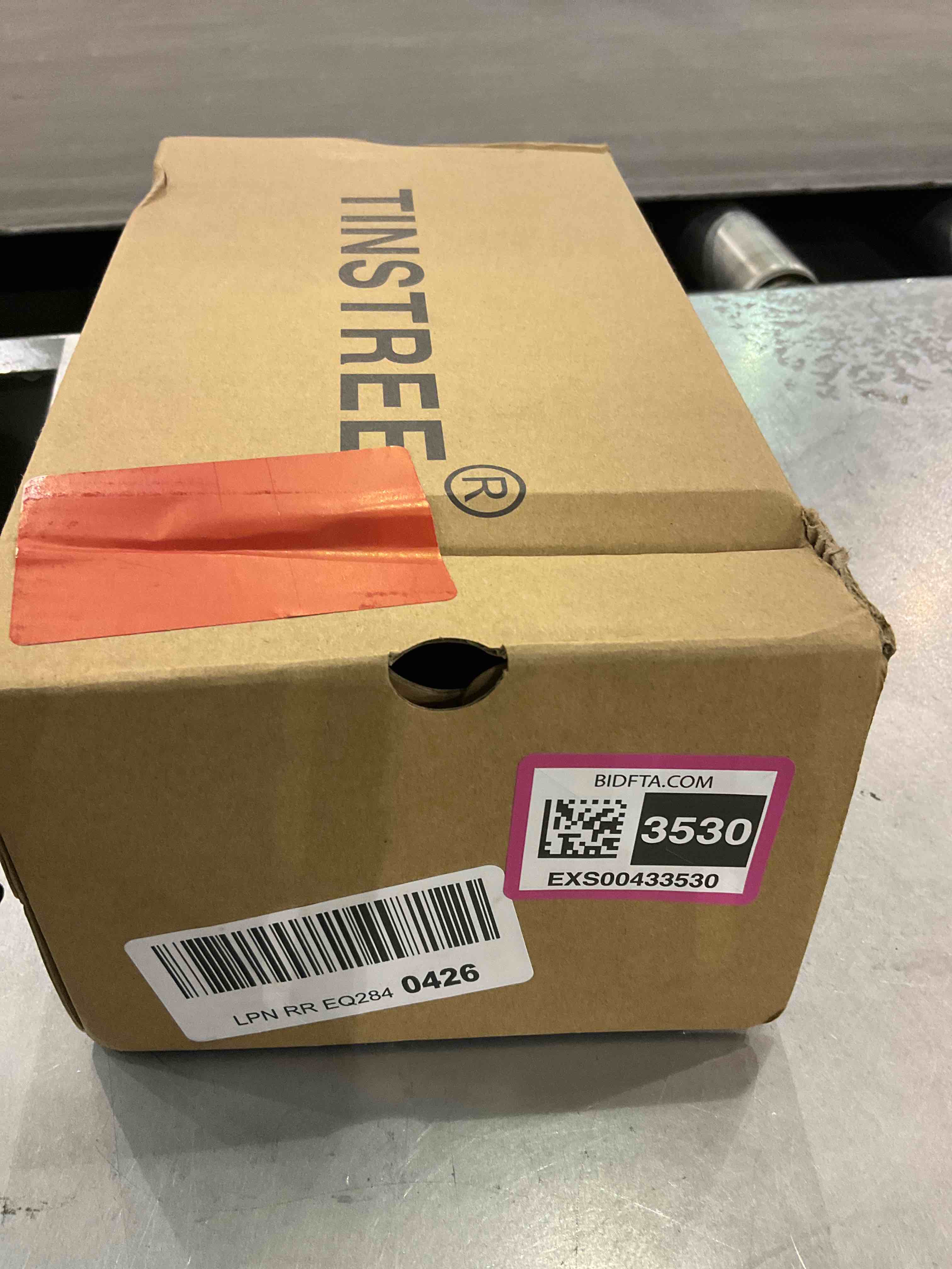 https://s3.amazonaws.com/lotting-images-prod/bidfta/EXS00433530_1693309326927.jpeg
