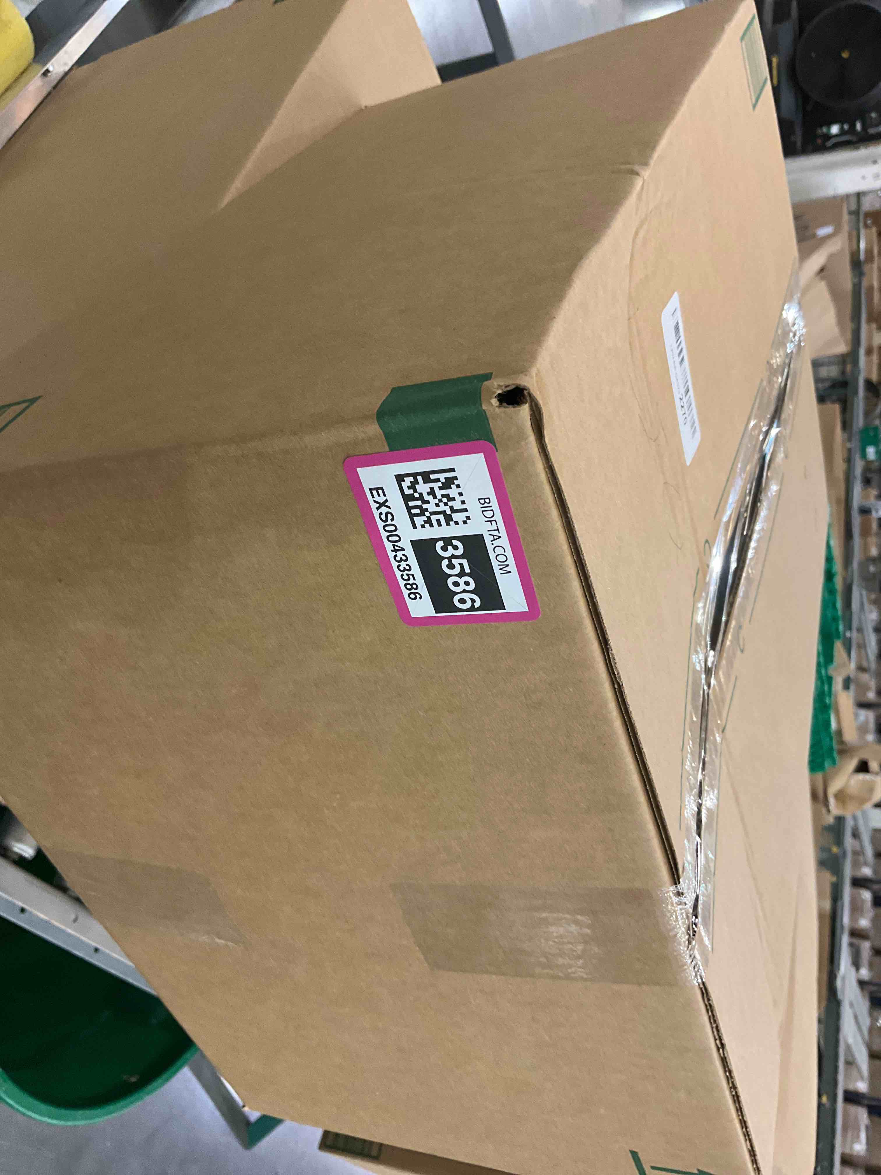 https://s3.amazonaws.com/lotting-images-prod/bidfta/EXS00433586_1693319677189.jpeg