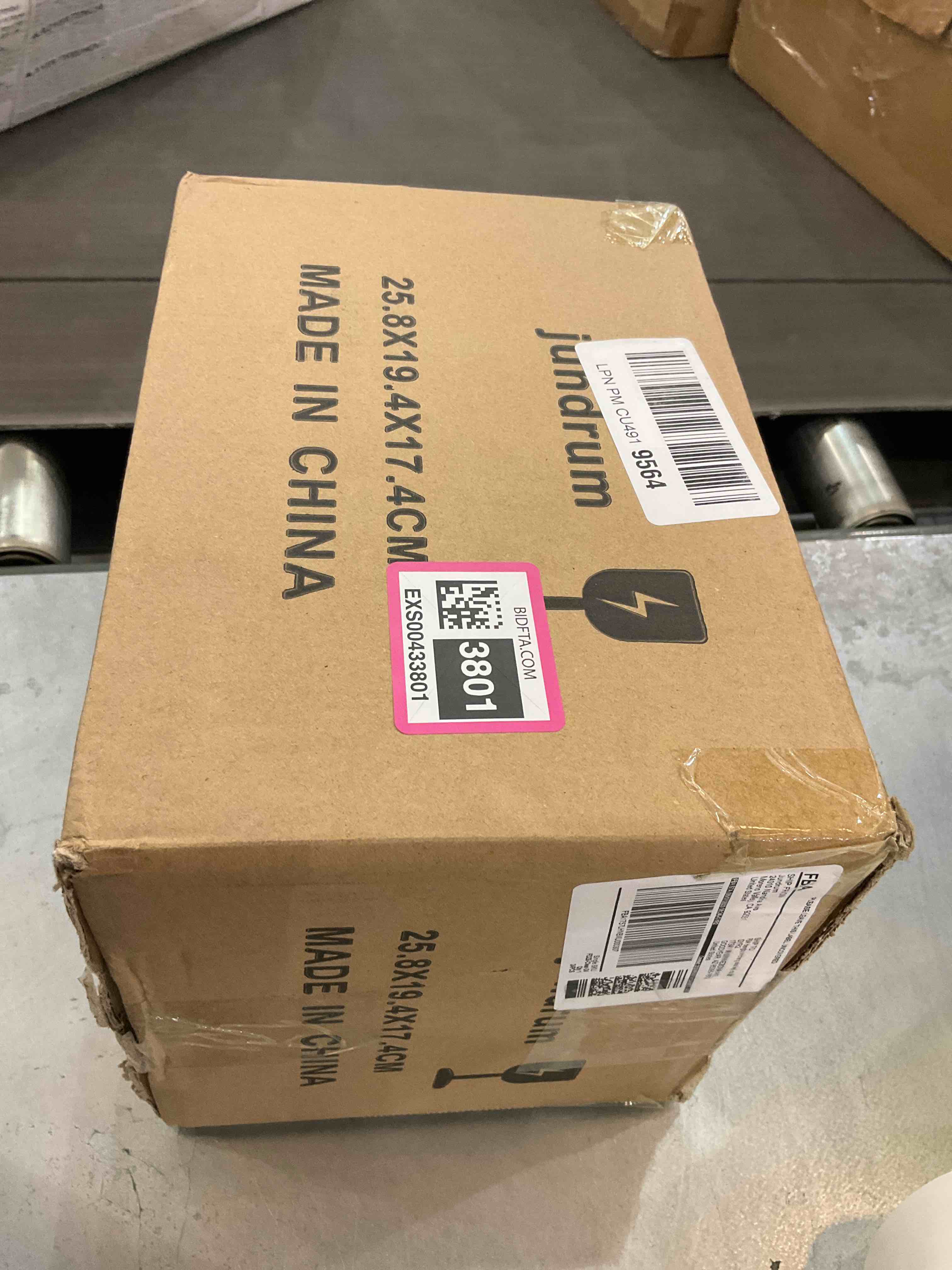 https://s3.amazonaws.com/lotting-images-prod/bidfta/EXS00433801_1693495898605.jpeg