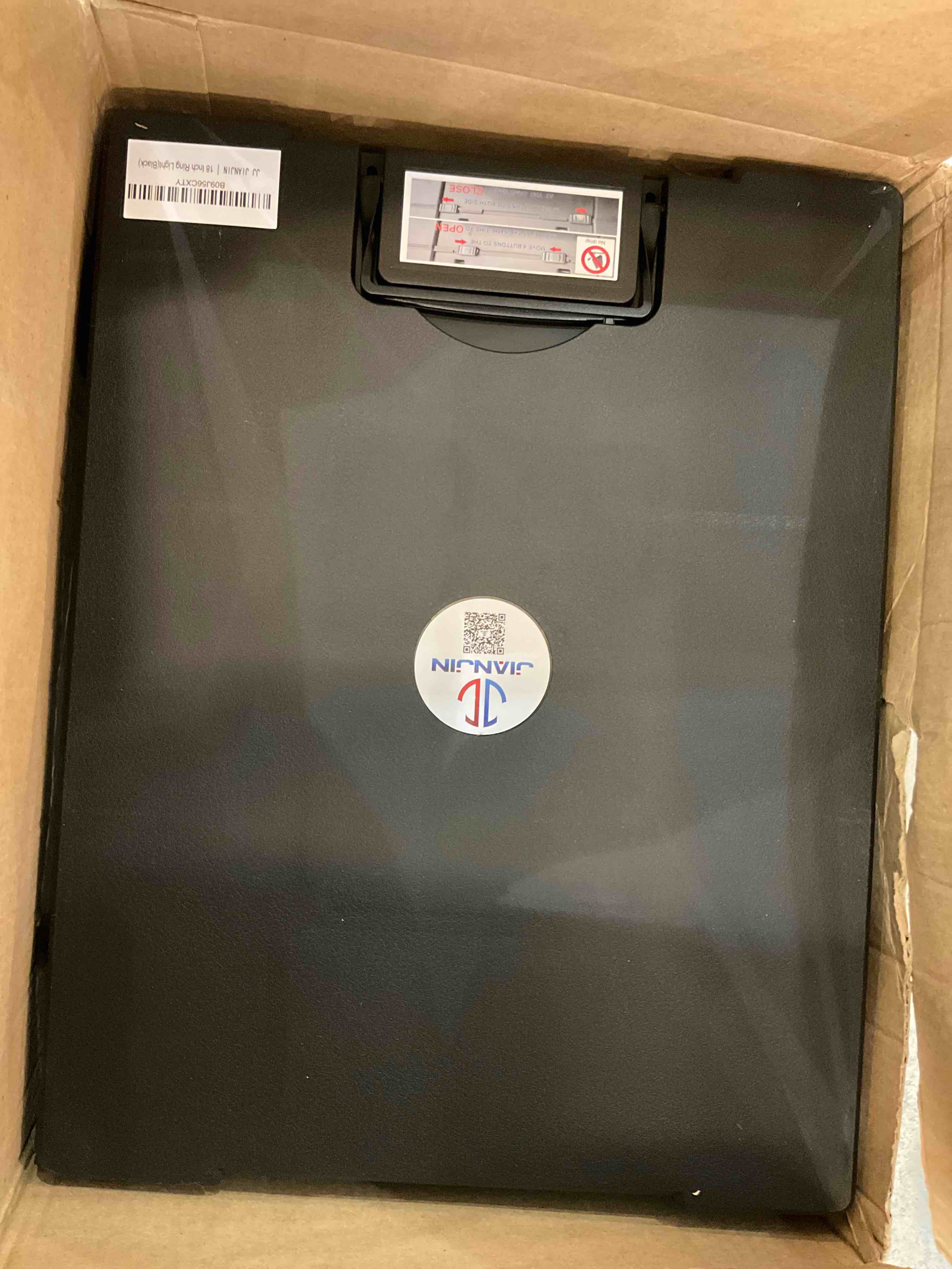 https://s3.amazonaws.com/lotting-images-prod/bidfta/EXS00433818_1693500680415.jpeg