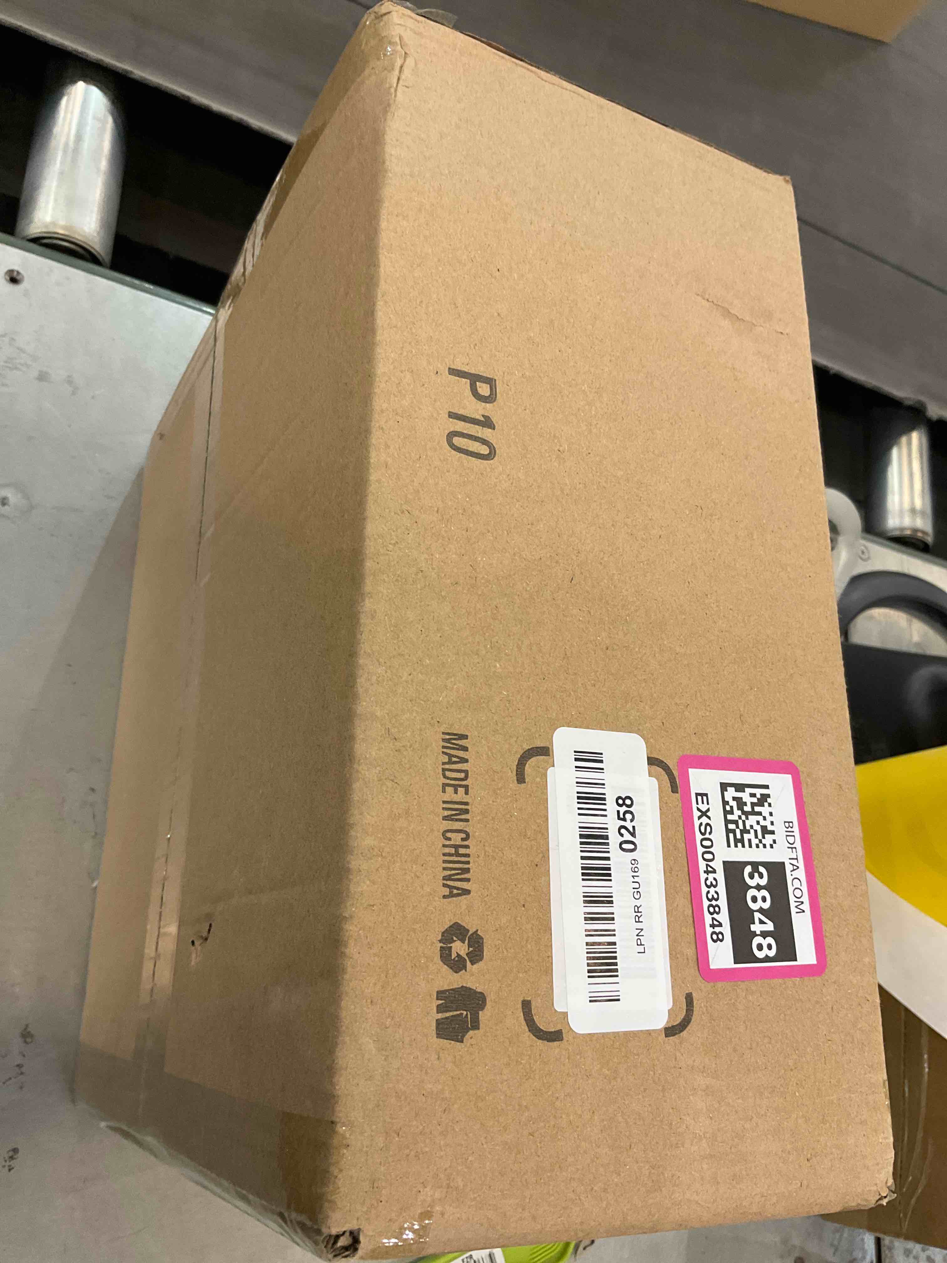 https://s3.amazonaws.com/lotting-images-prod/bidfta/EXS00433848_1693503960934.jpeg