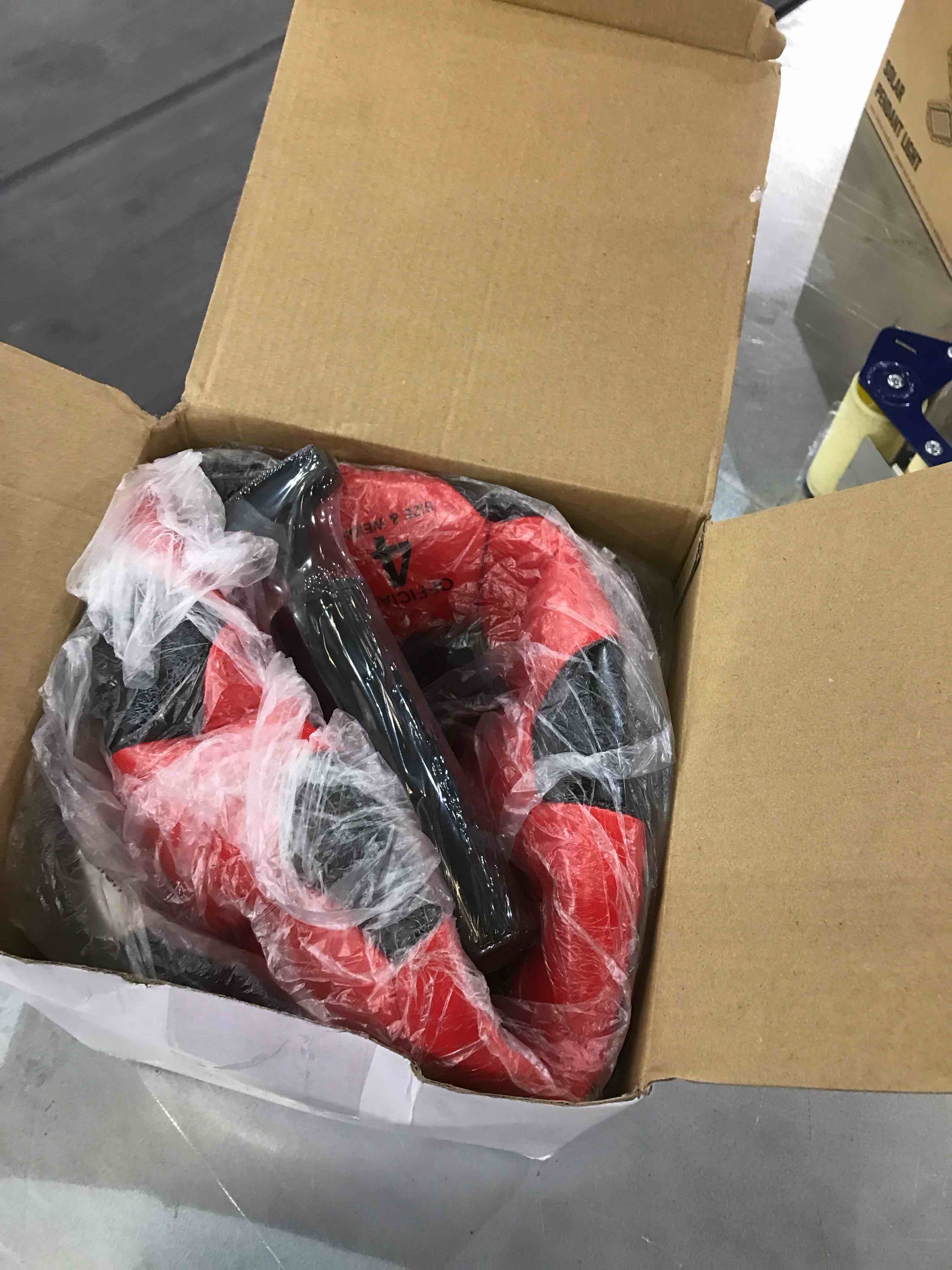 https://s3.amazonaws.com/lotting-images-prod/bidfta/EXS00434117_1699886943660.jpeg