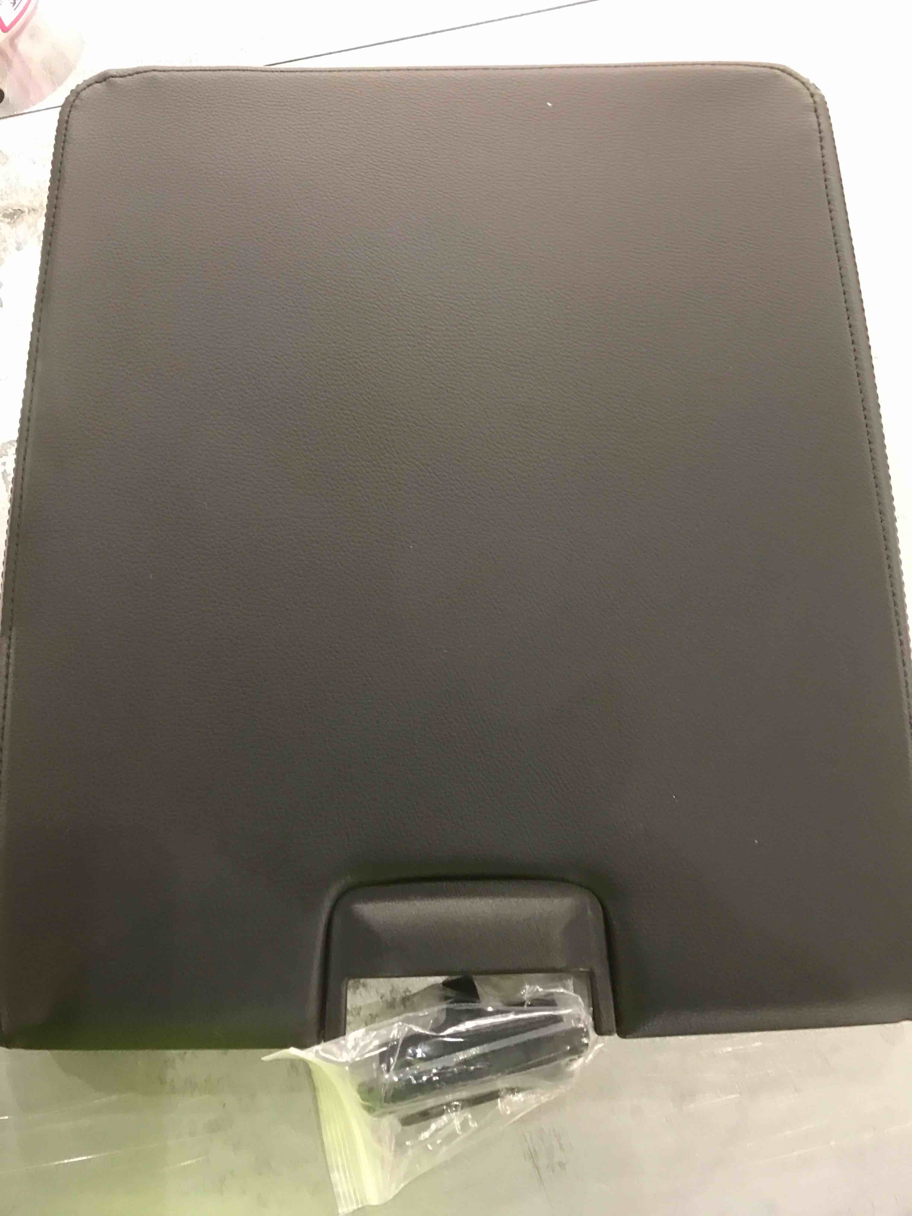 BDFHYK Center Console Lid Replacement Kit Compatible with Chevy Avalanche Silverado Suburban, Tahoe GMC Sierra Yukon for 924835, 20864151, 20864153, 20864154, 924-835 (Black)