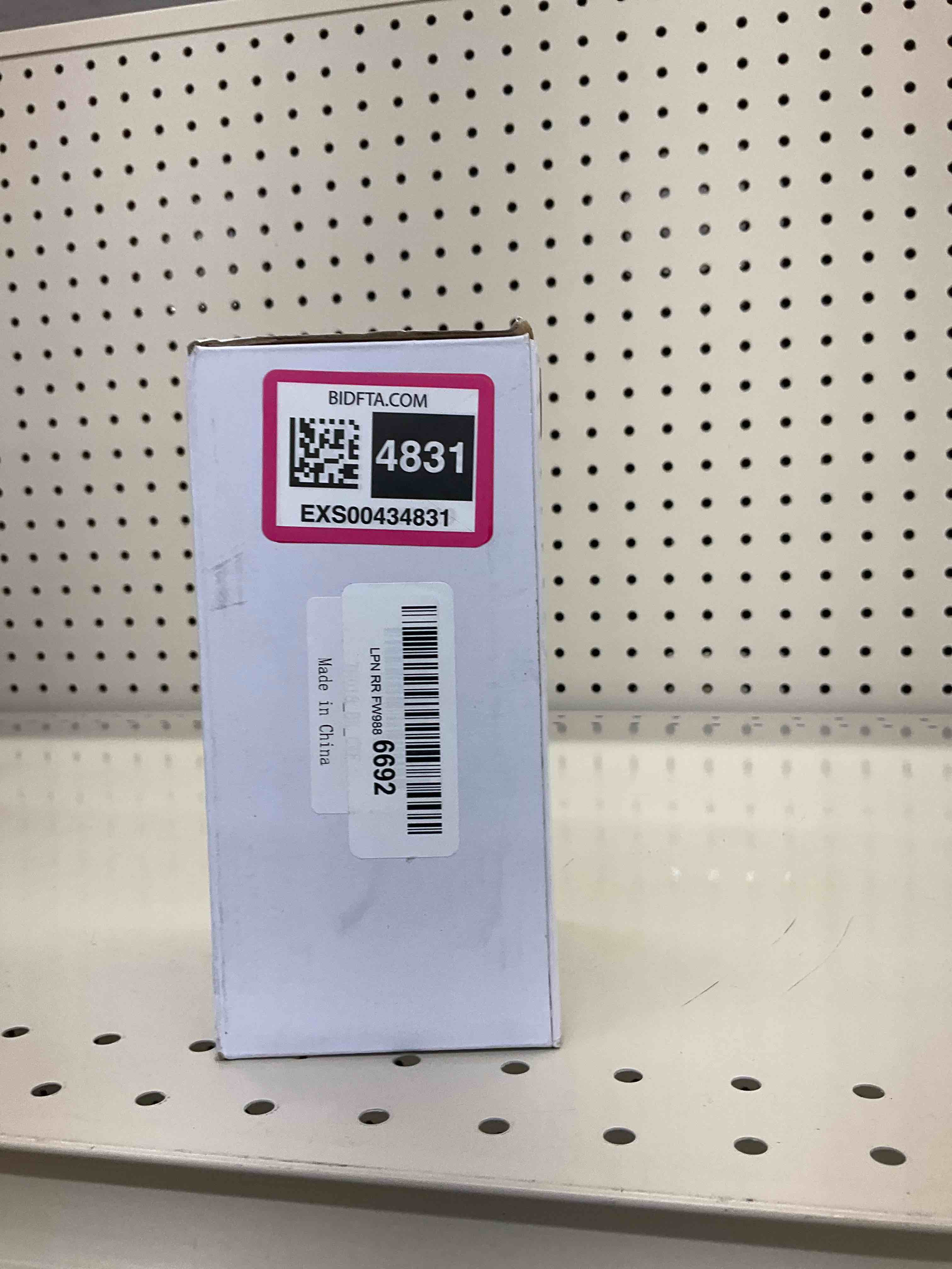 https://s3.amazonaws.com/lotting-images-prod/bidfta/EXS00434831_1694449775832.jpeg