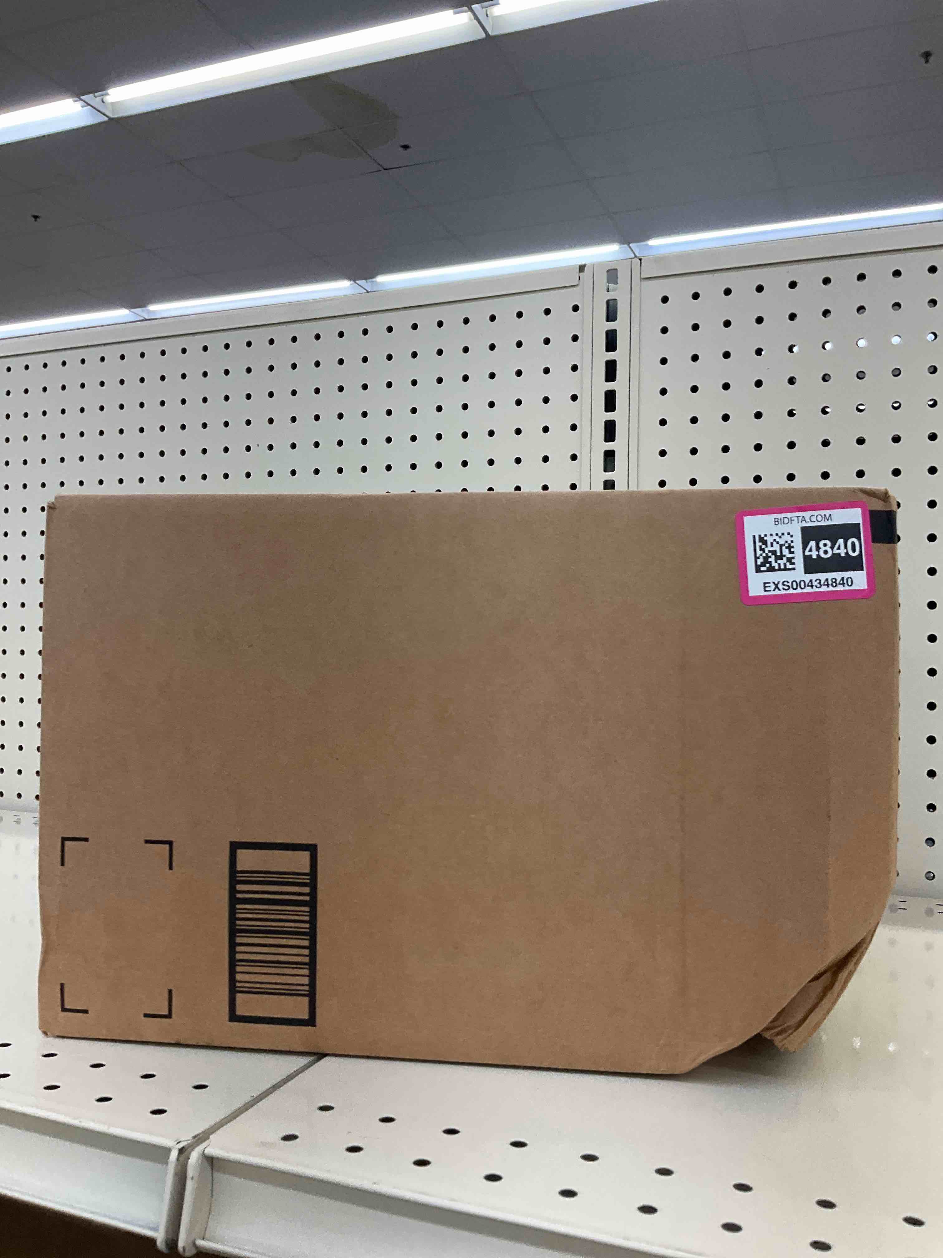 https://s3.amazonaws.com/lotting-images-prod/bidfta/EXS00434840_1694450477145.jpeg