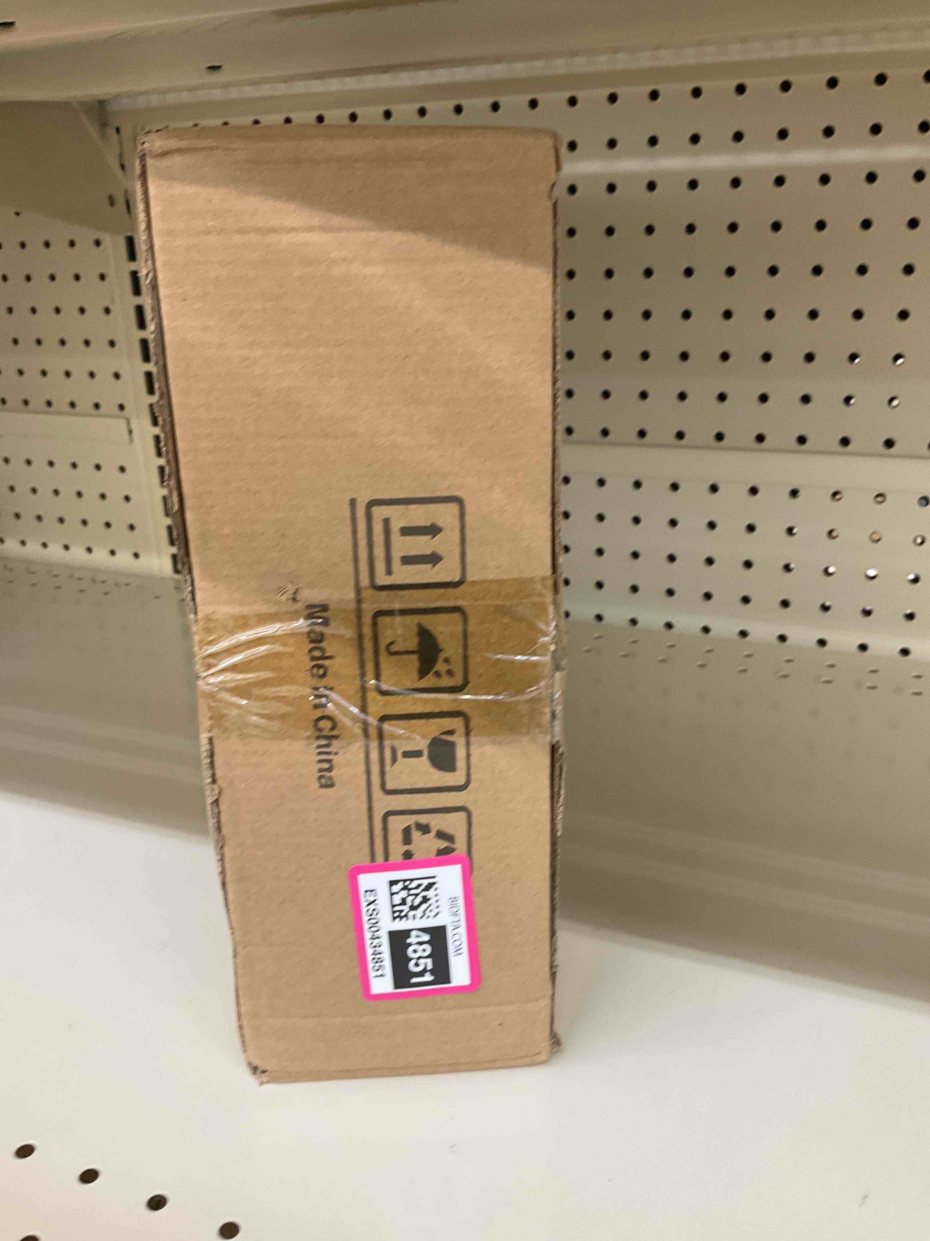 https://s3.amazonaws.com/lotting-images-prod/bidfta/EXS00434851_1694451240308.jpeg