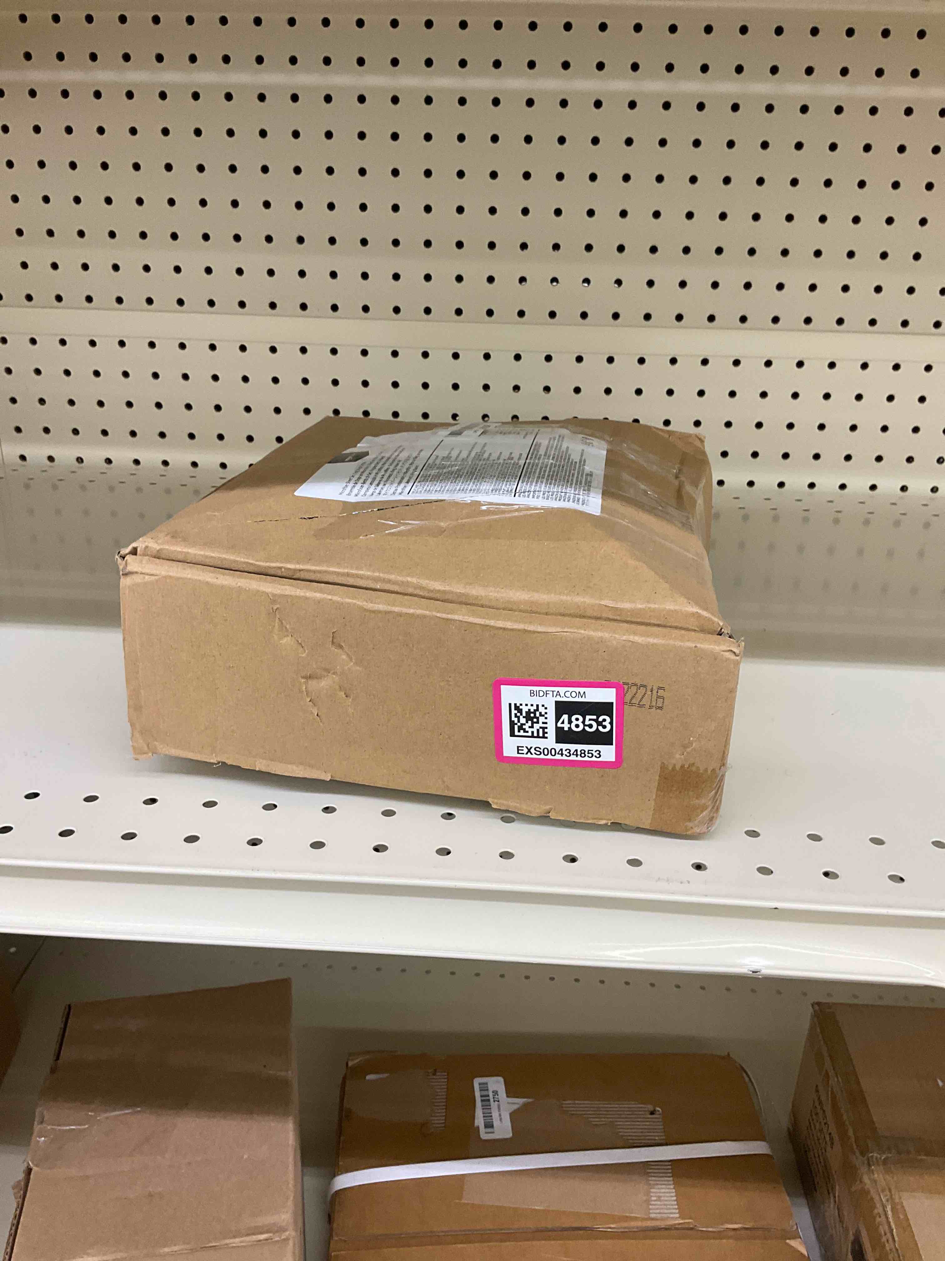 https://s3.amazonaws.com/lotting-images-prod/bidfta/EXS00434853_1694451460147.jpeg